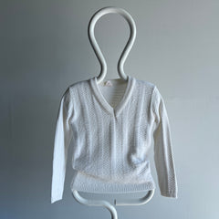 1970s XS White Sweater - A Delight!