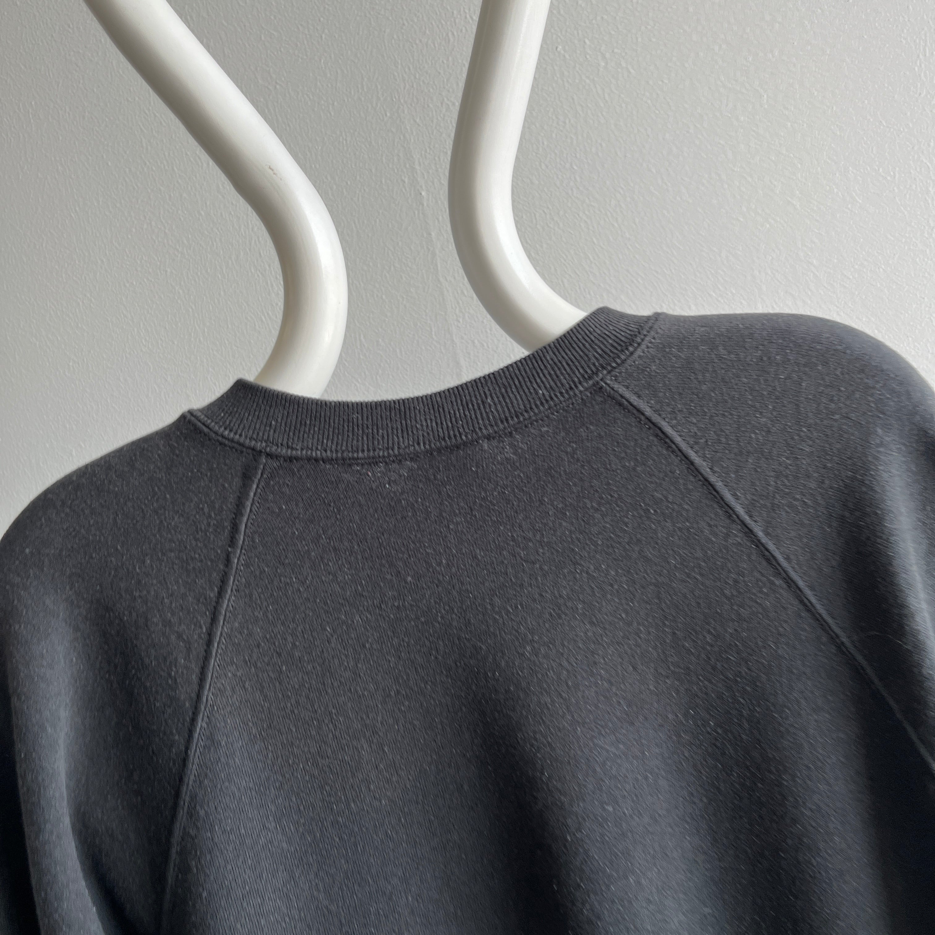 1980s Blank Soft Black Jerzees Raglan Sweatshirt - Swooooooon