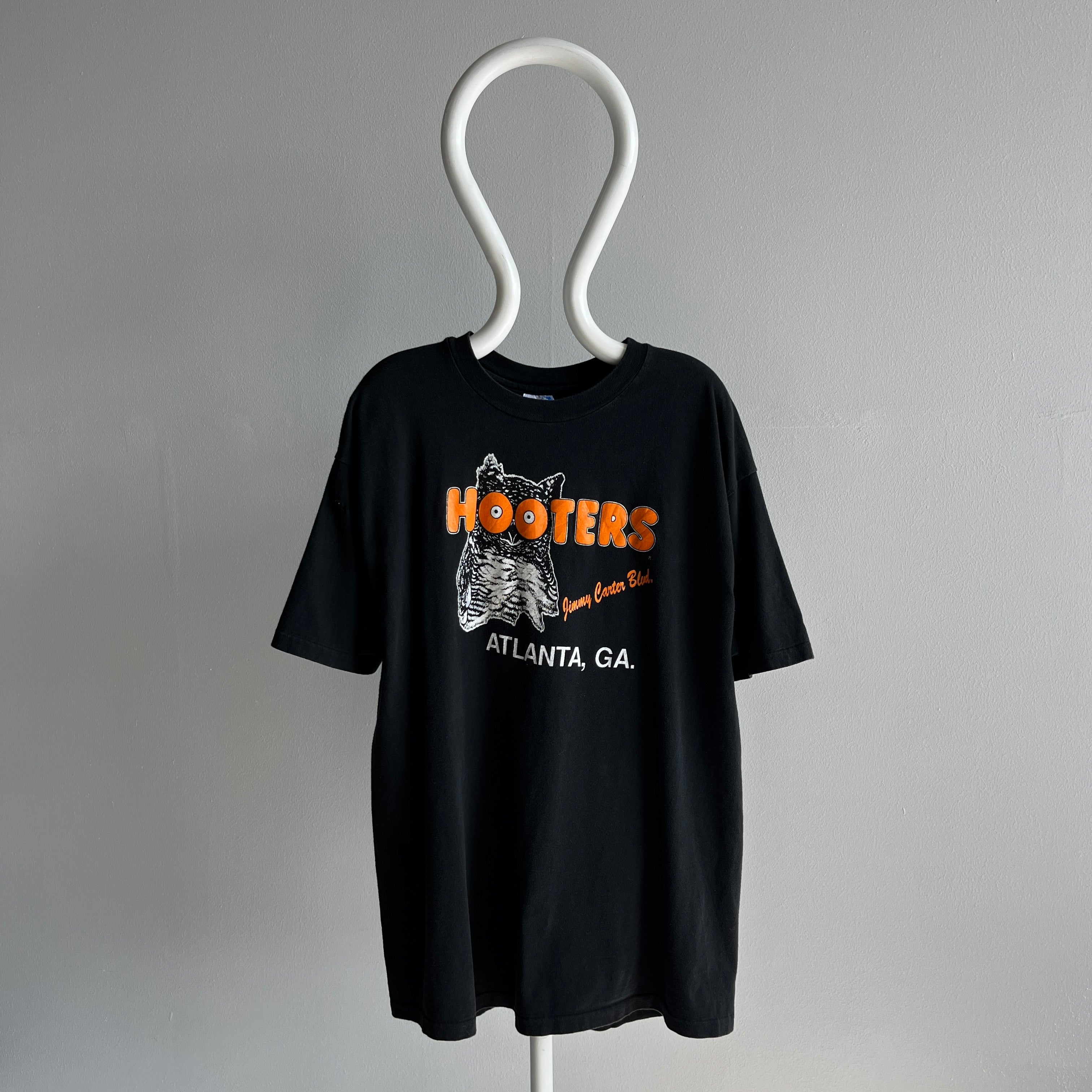 1990s Hooters Long T-Shirt - Barely Worn, but has a Hole