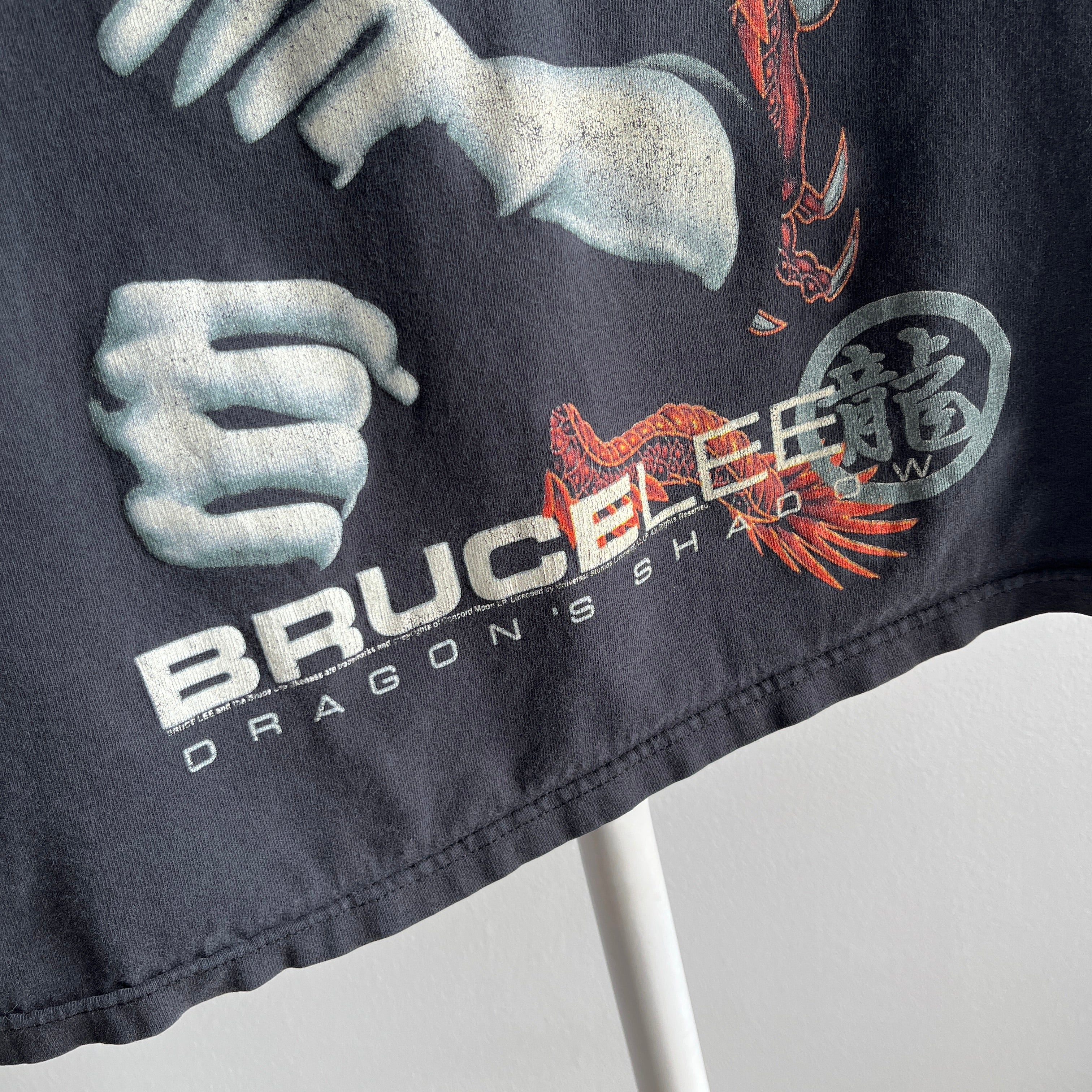 2000 Bruce Lee Dragon Shadows Smaller T-Shirt (Great Gift)