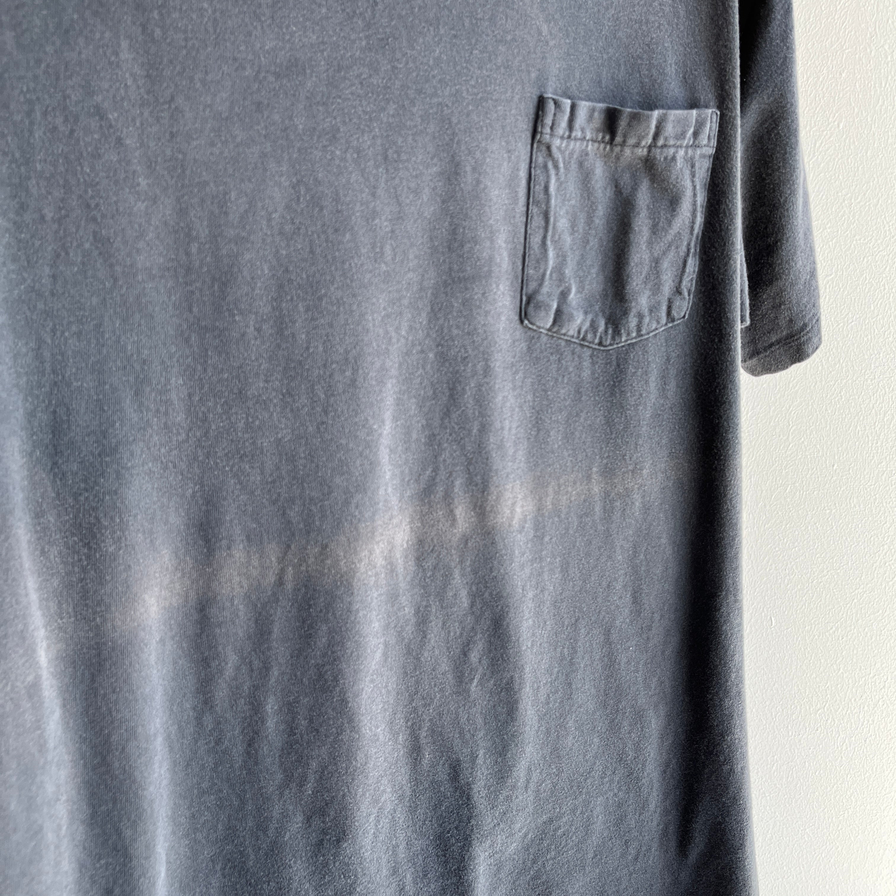 1990s Faded Blank Black Pocket T-Shirt With a Sun Fade Line - Swoon