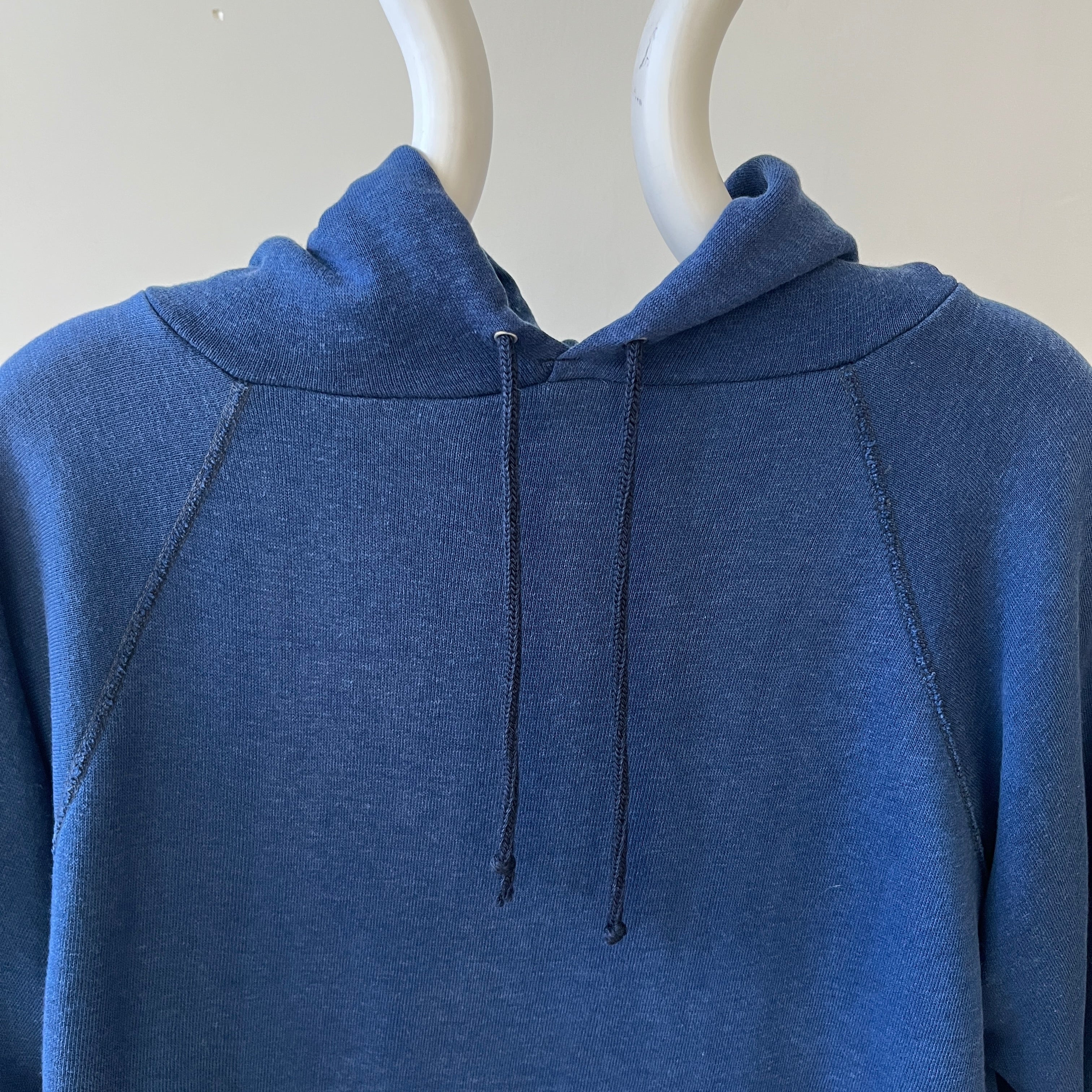 Brouillon de sweat-shirt vierge