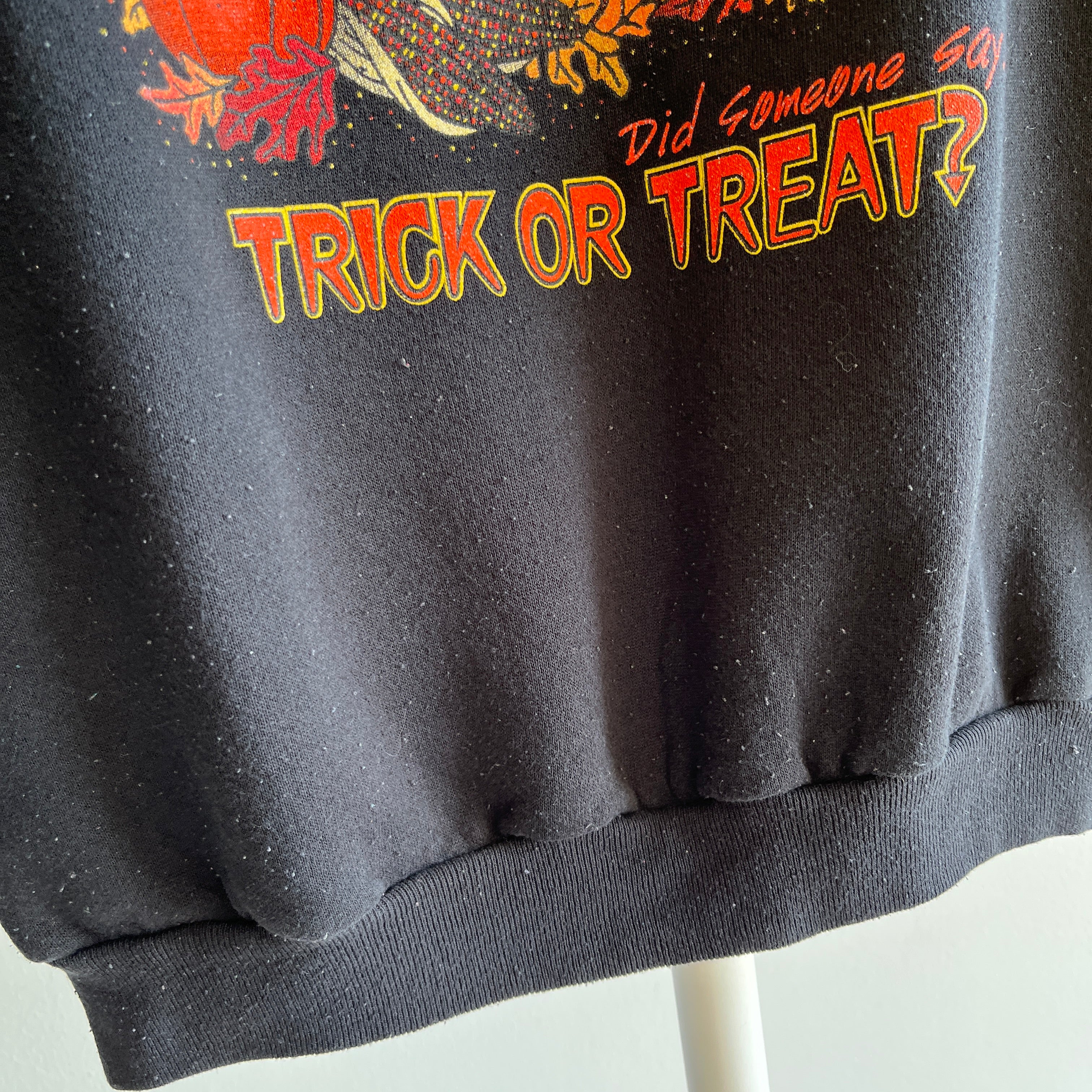 1990s Halloween Cat Sweatshirt - Oh My!