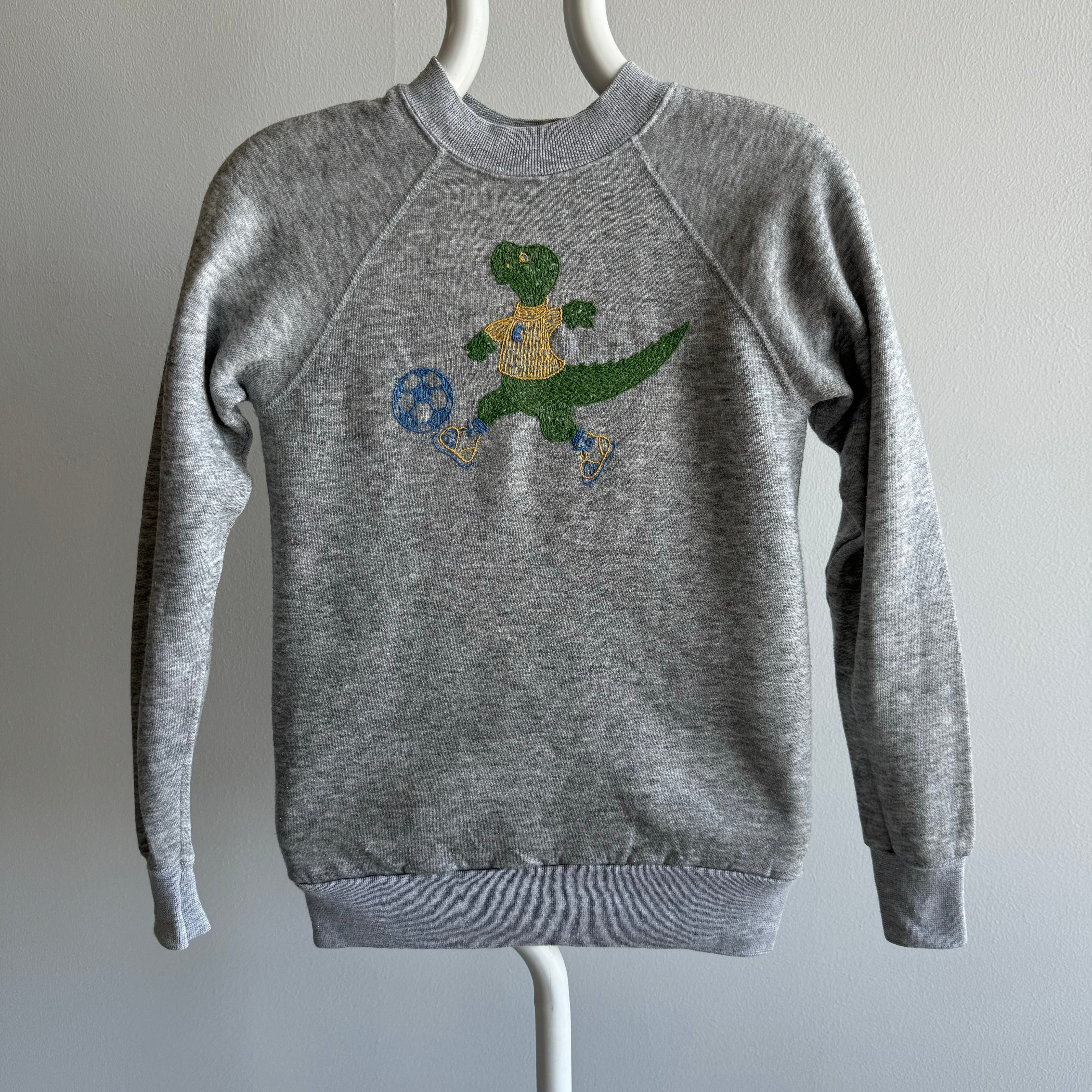 1980s DIY Crocodile Playing Soccer XS Sweatshirt