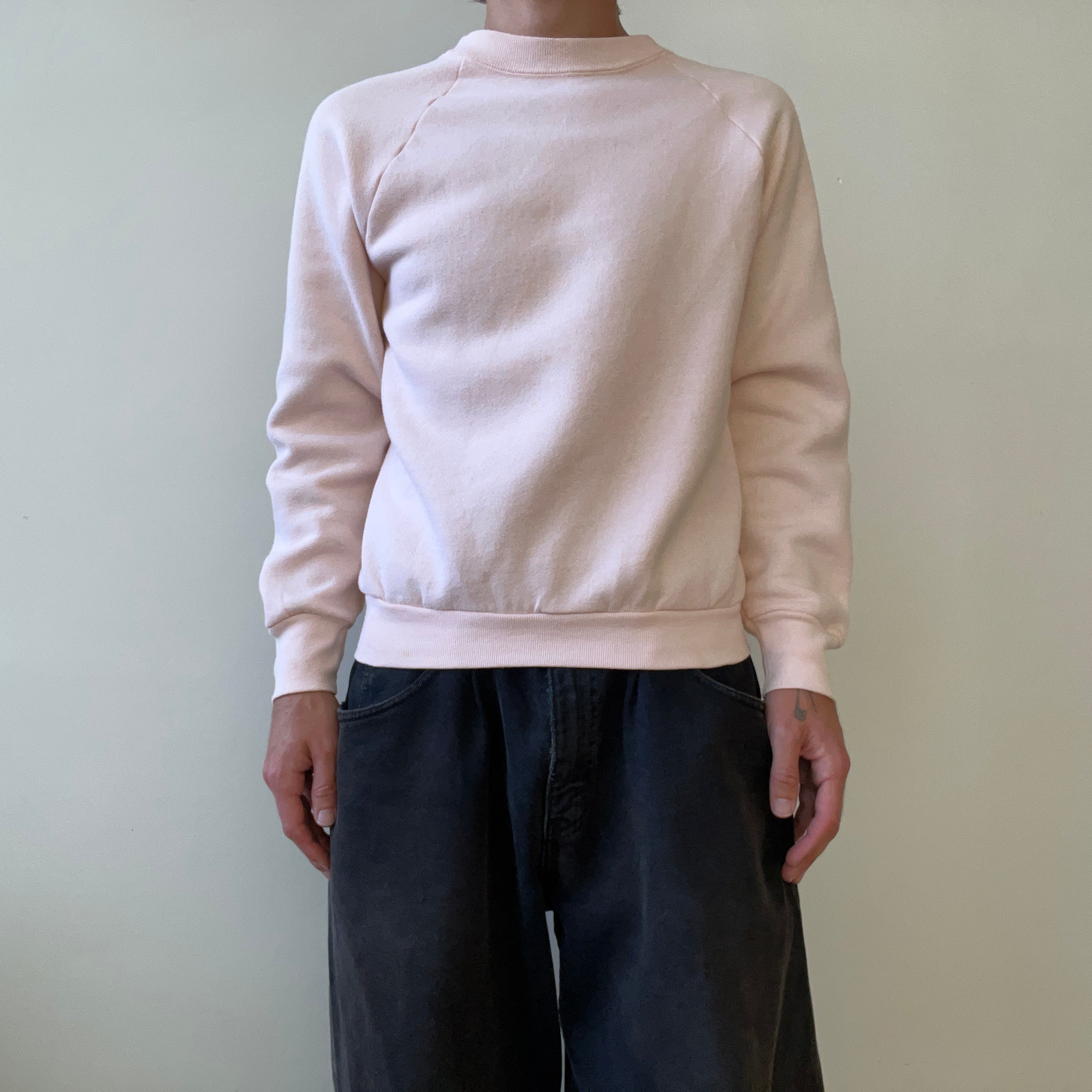 1990s Light Pink Blank Raglan Sweatshirt