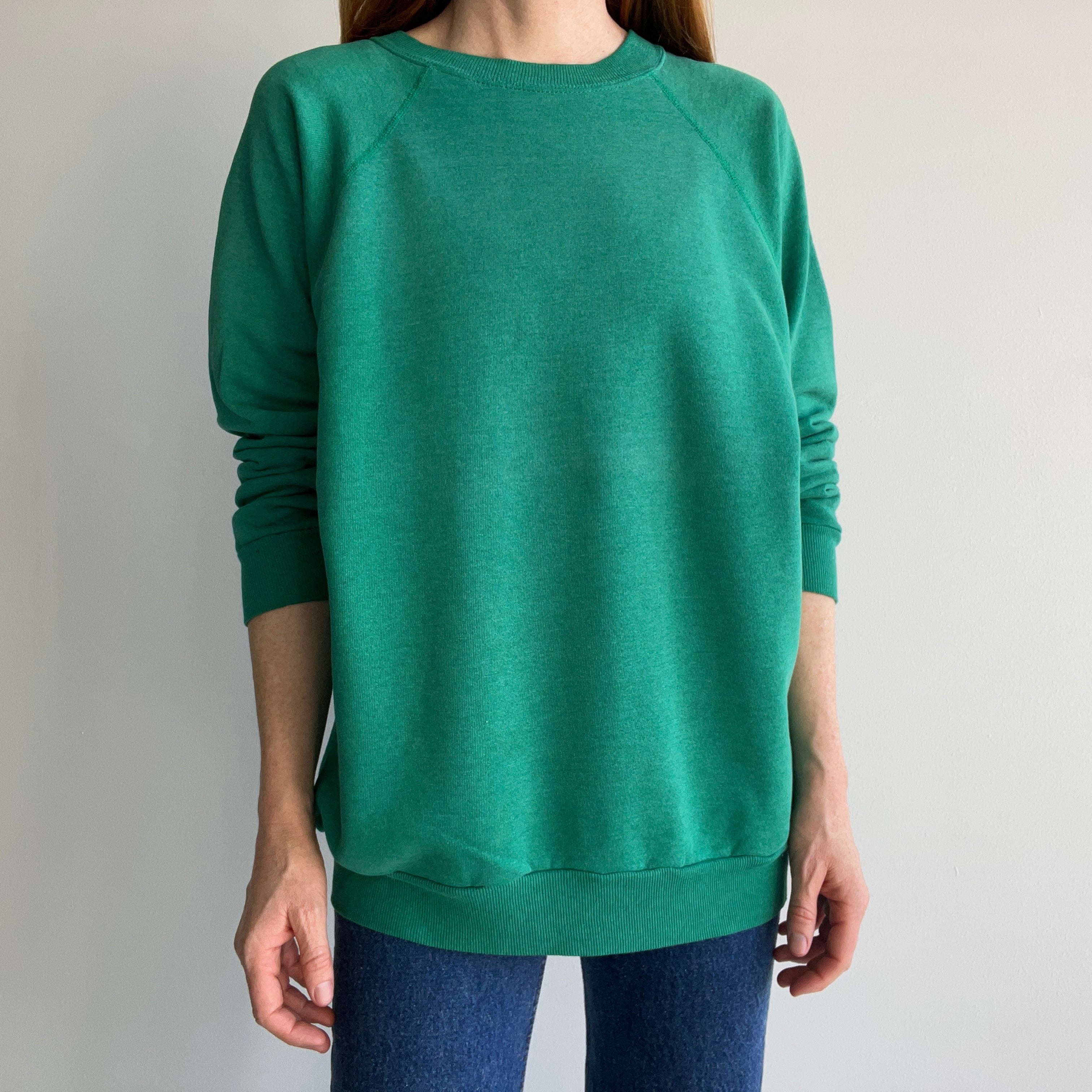 1980s Faded Kelly Green Raglan Sweatshirt