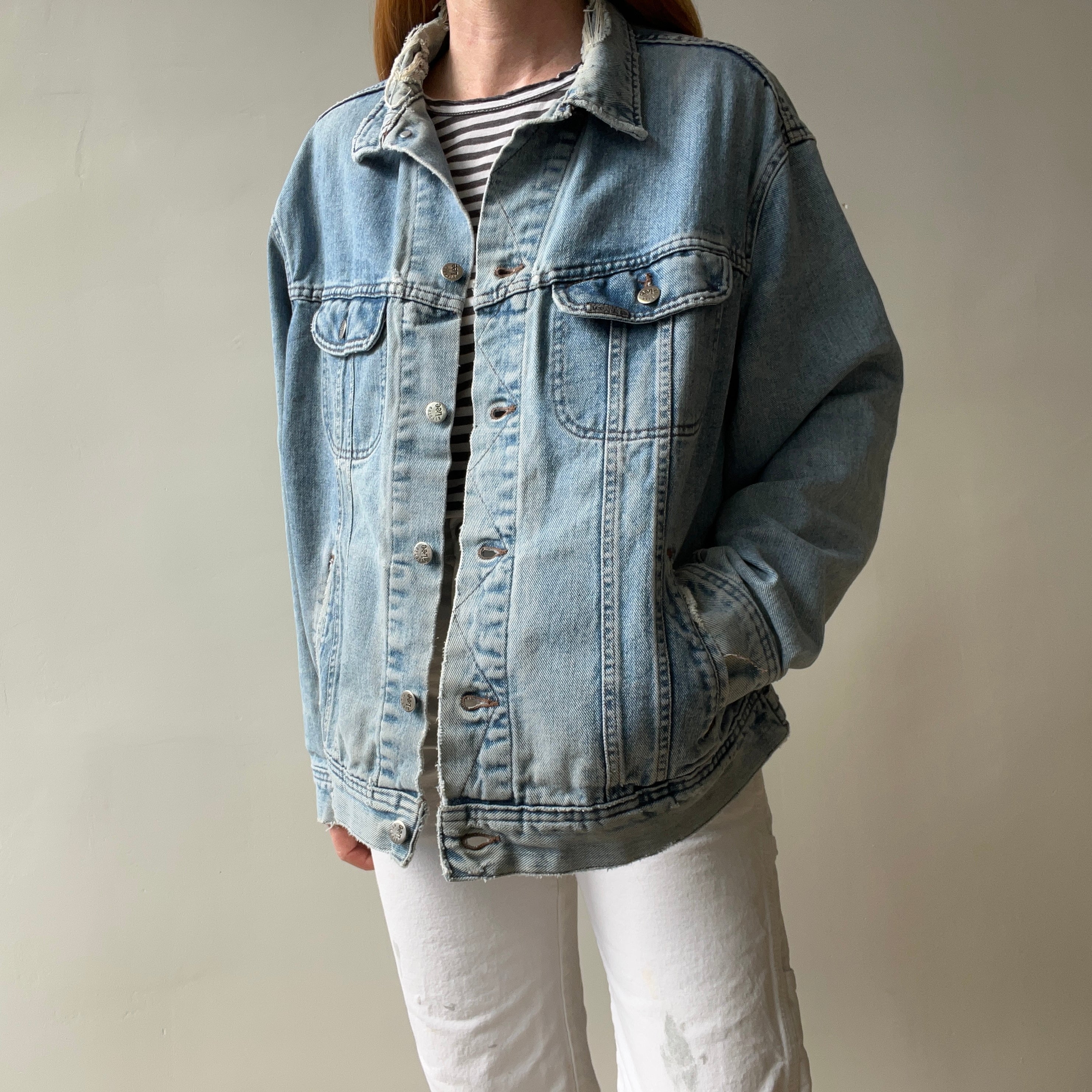 1990/2000s Riveted Lee Beat Up and Thrashed Beyond Denim Jean Jacket - Soft and Slouchy