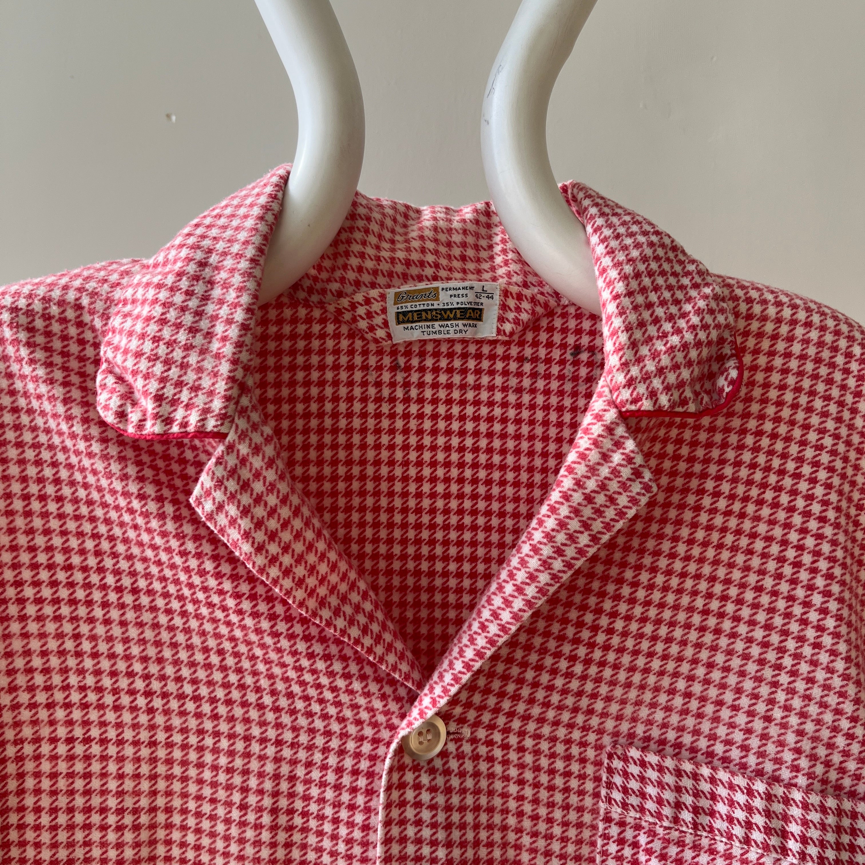 1960s/70s Red And White Houndstooth Pajama Top - Soft Lightweight Cotton Flannel