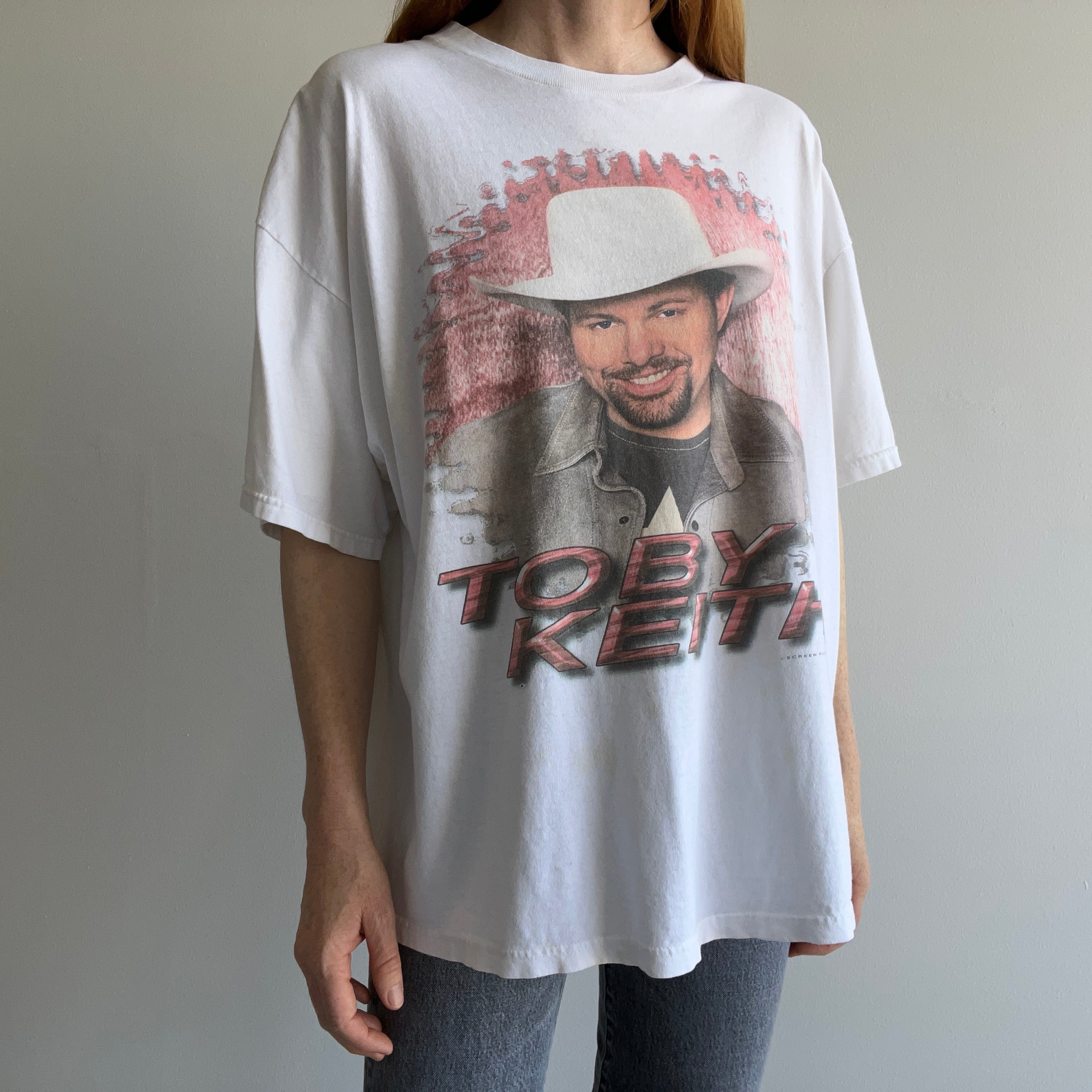 2003 Toby Keith Front and Back Thinned Out and Beat Up T-Shirt