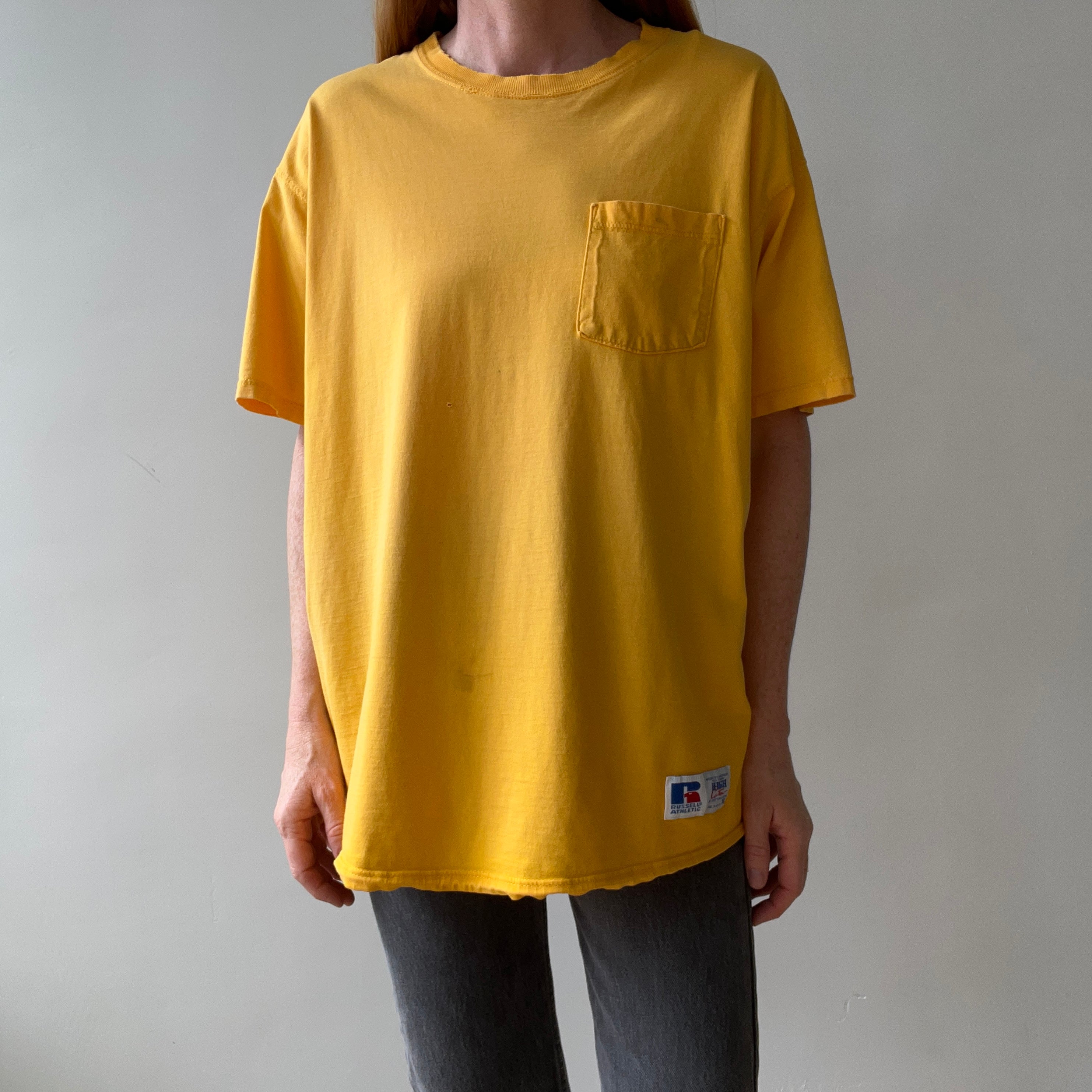 T-shirt teinté de peinture noire vierge des années 00