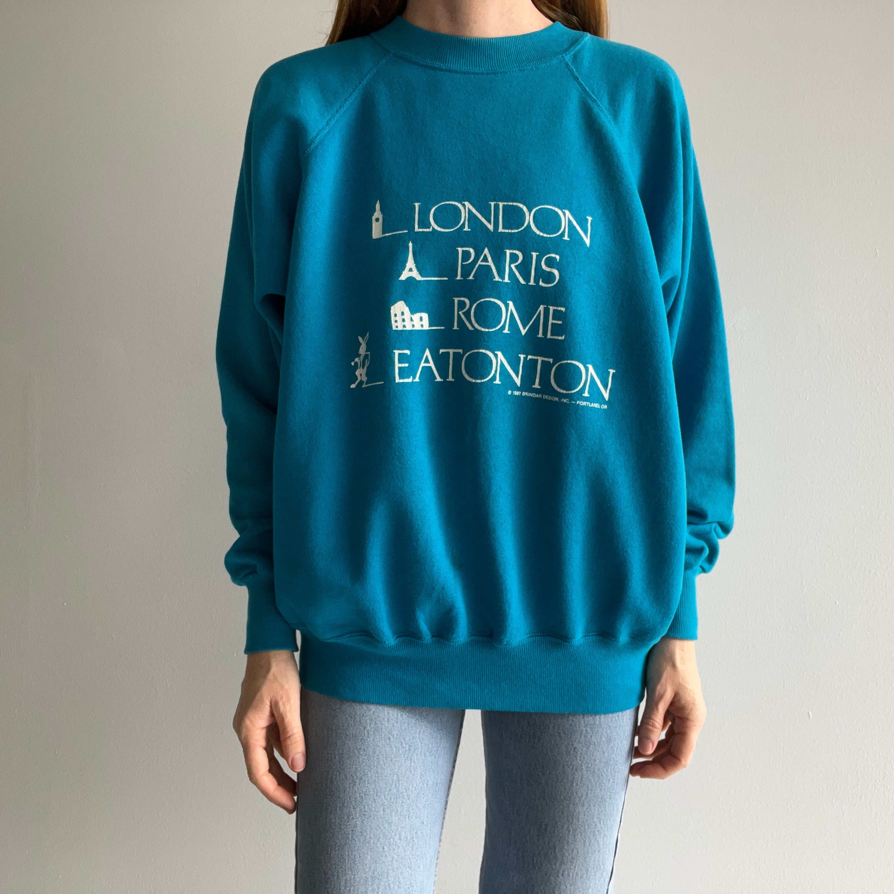 1987 London, Paris, Rome, Eatonton (Georgia) Tourist Sweatshirt