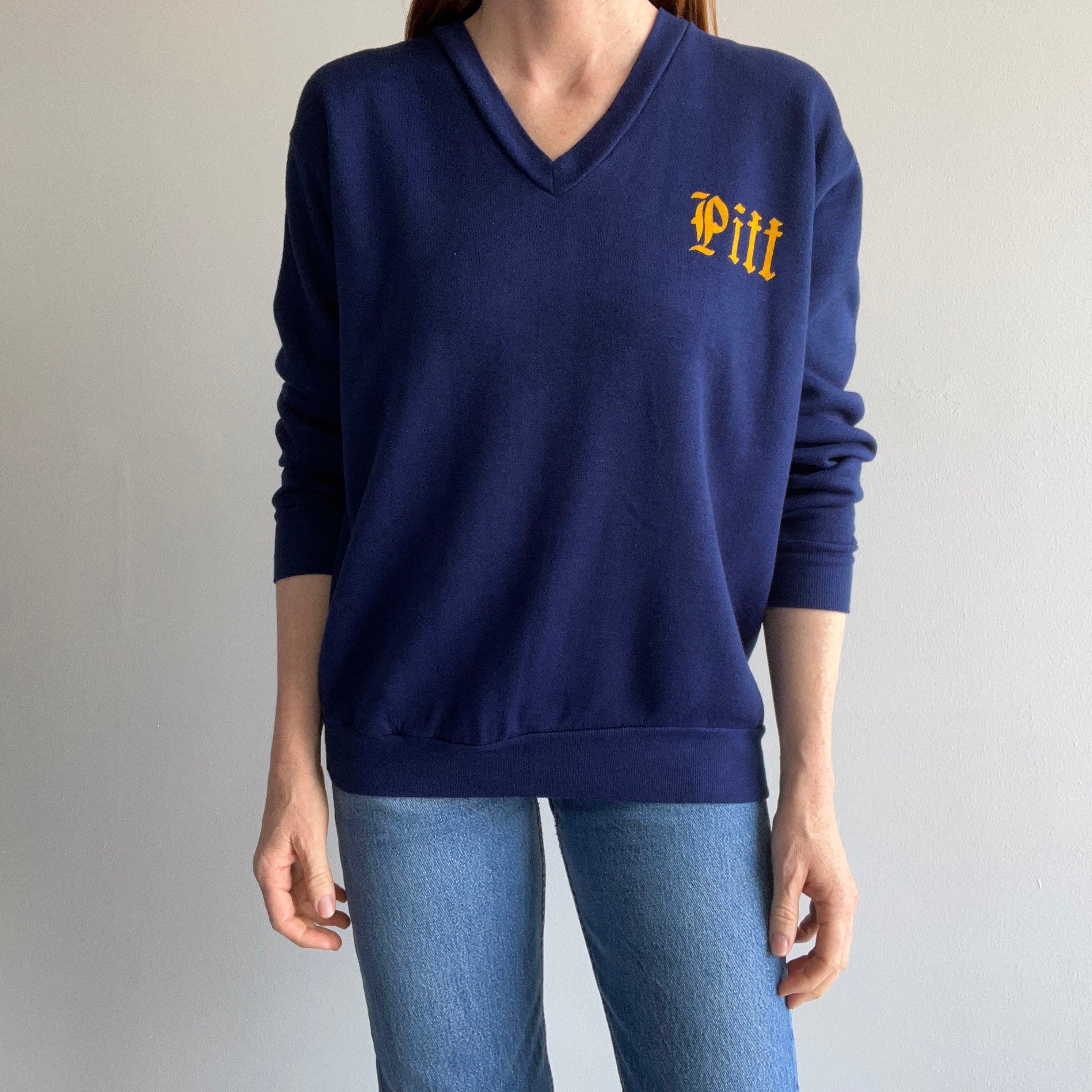 1970s Pitt V-Neck Sweatshirt - Excellent Condition