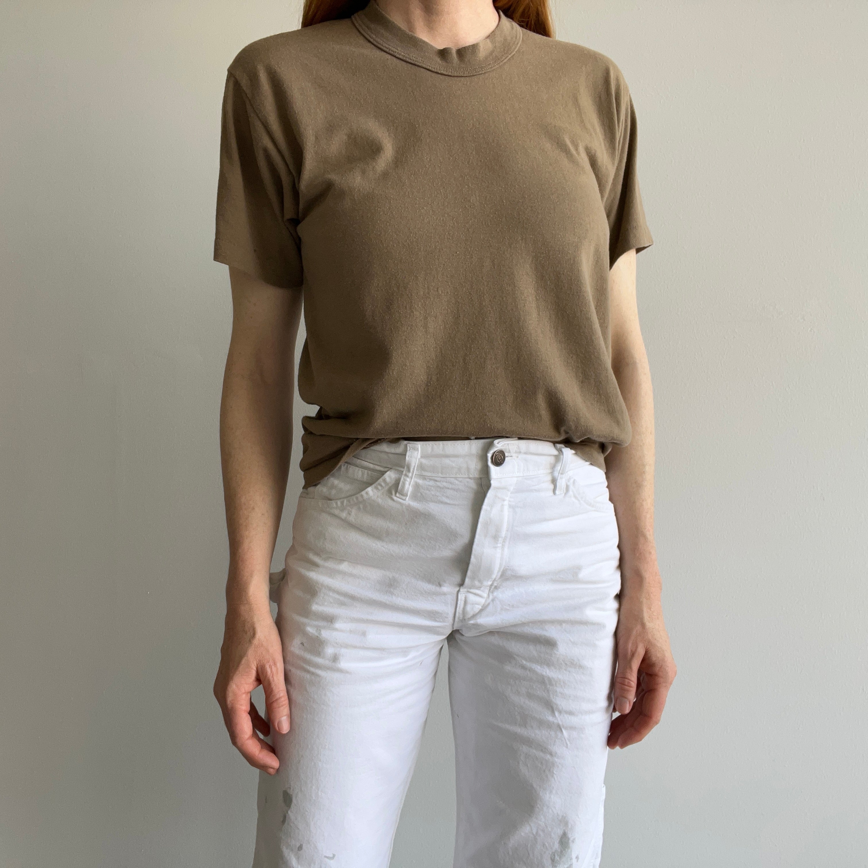 1980s Flat White Colored Blank Brown Rolled Neck T-Shirt