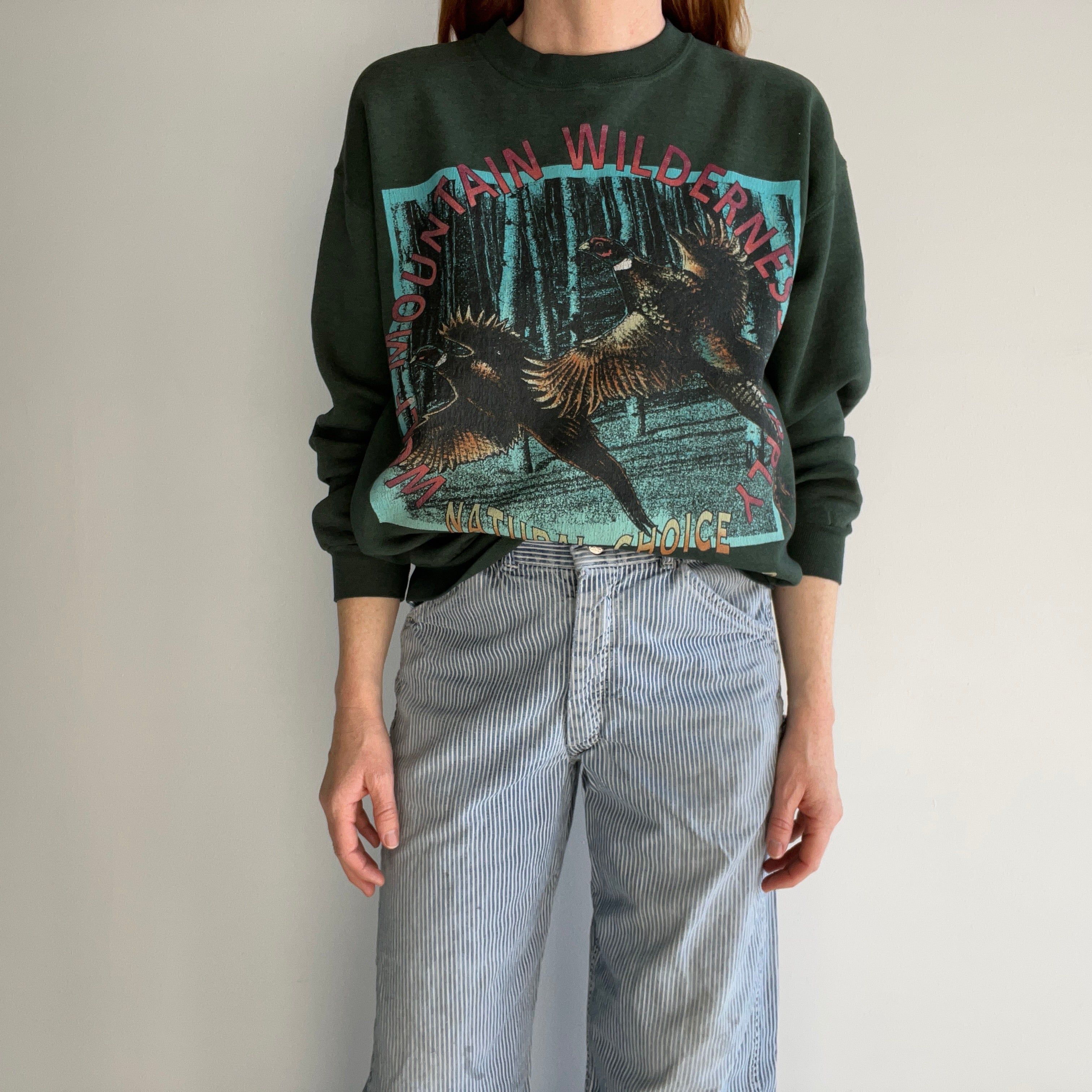 1990s Wolf Mountain Wilderness Supply Beat Up Sweatshirt