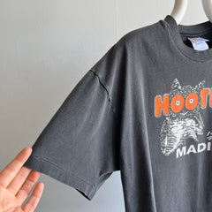 1995 Madison Wisconsin Hooters T-Shirt