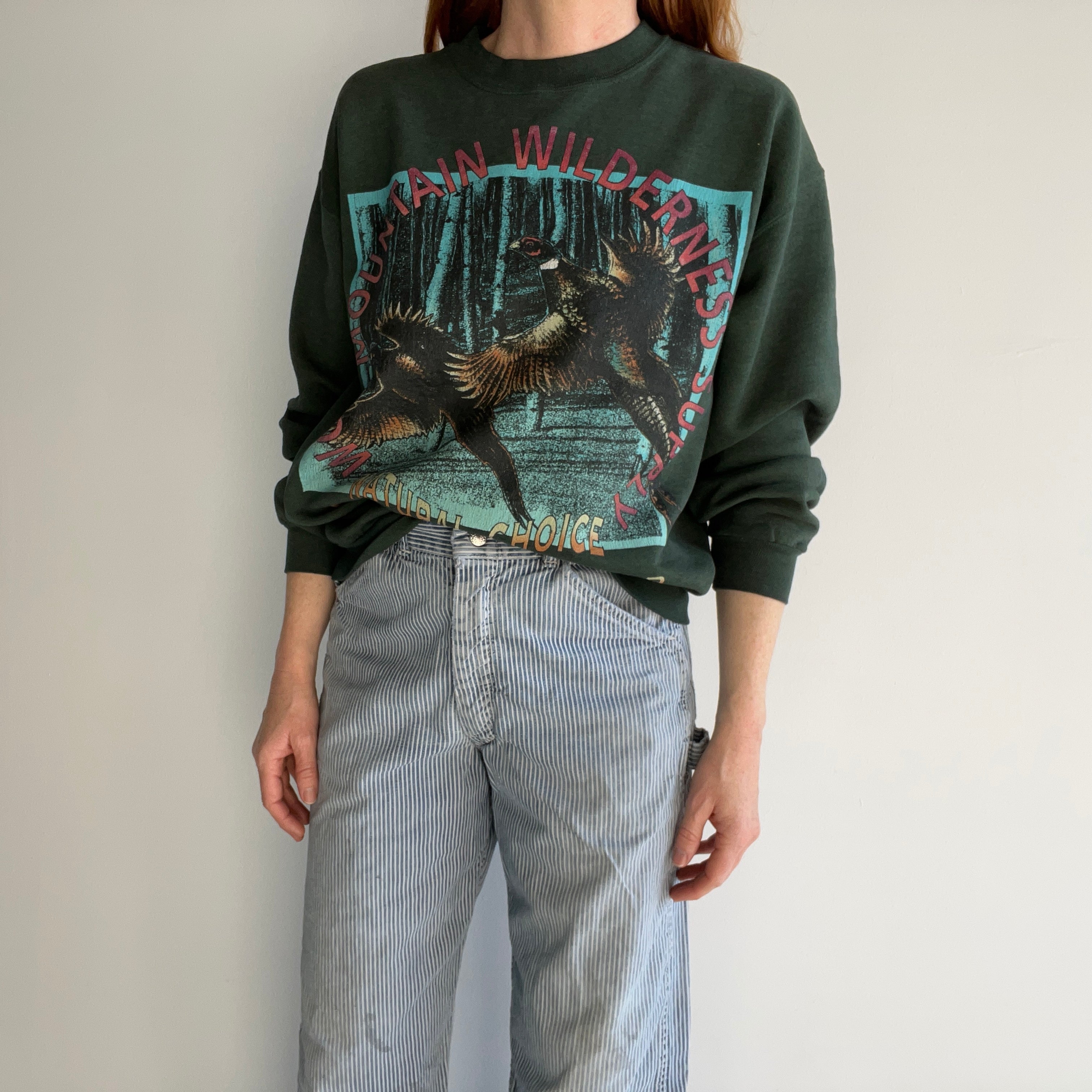 1990s Wolf Mountain Wilderness Supply Beat Up Sweatshirt