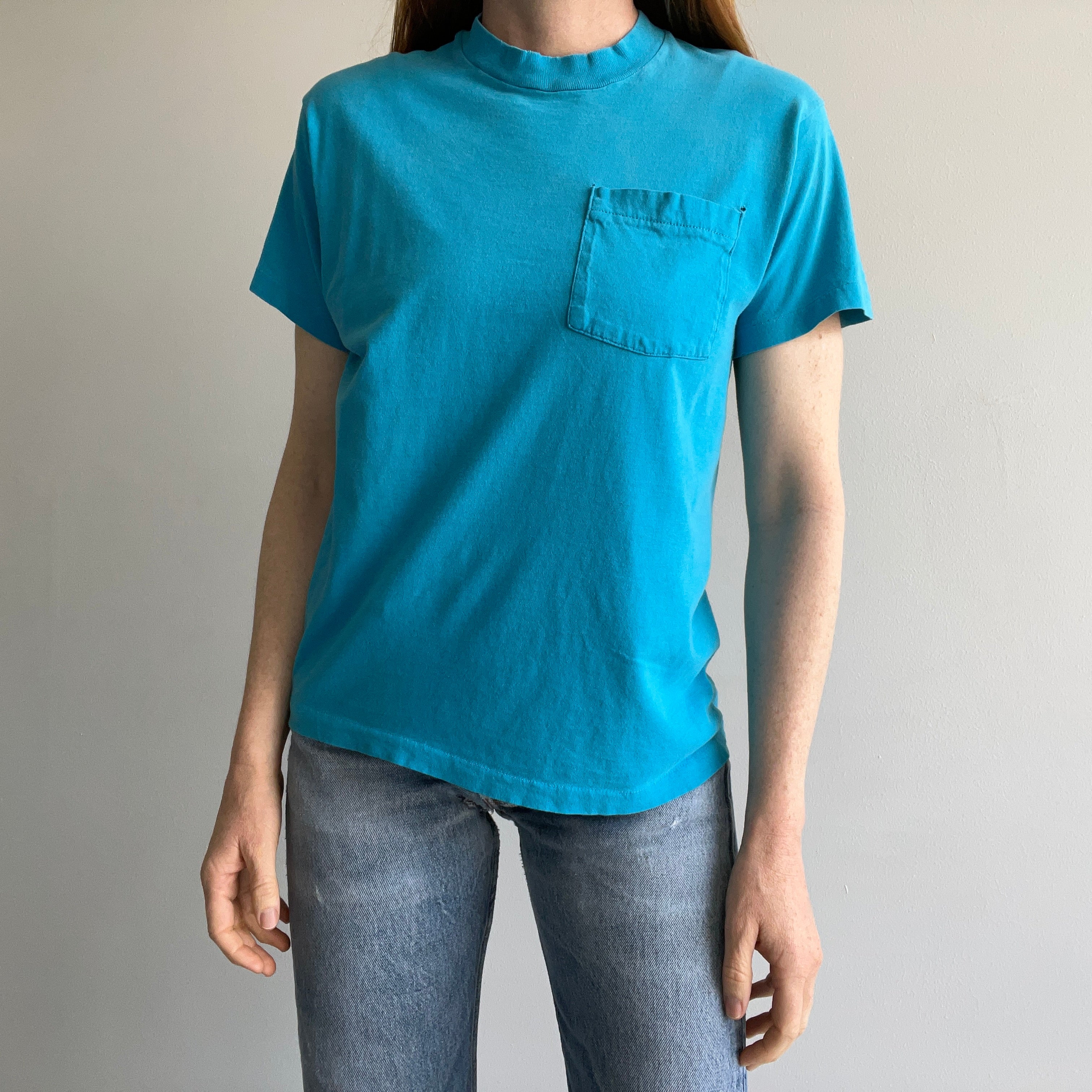 1980s Perfectly Worn and Beat Up Selvedge Pocket T-shirt in Turquoise