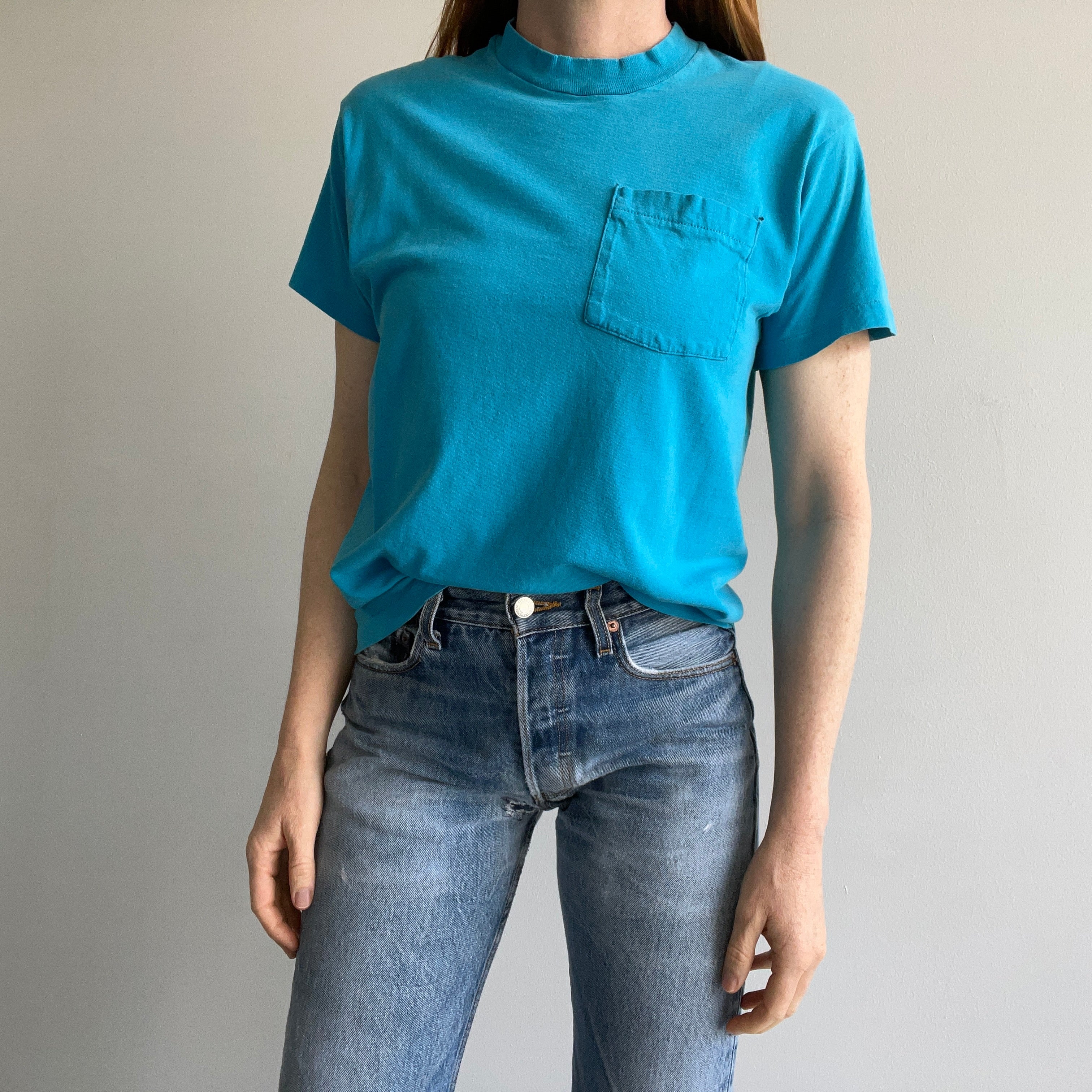 1980s Perfectly Worn and Beat Up Selvedge Pocket T-shirt in Turquoise