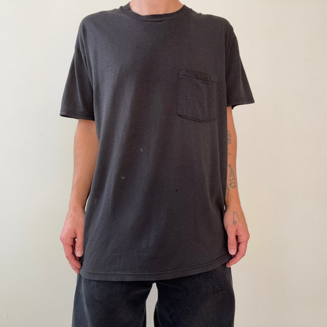 T-shirt teinté de peinture noire vierge des années 00