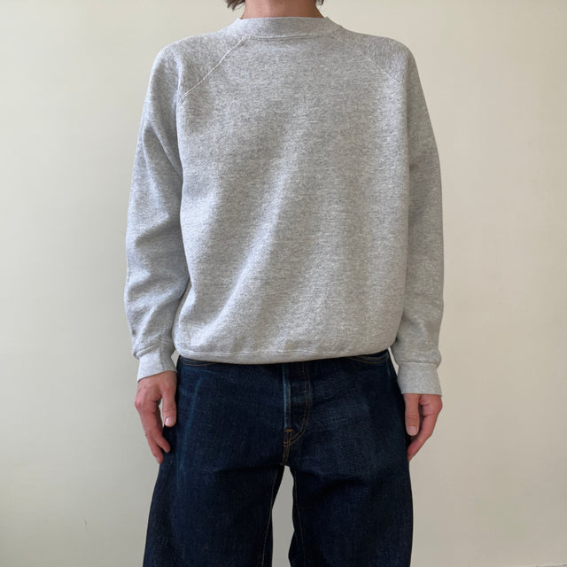 00s Heavy Weight Blank Black Sweatshirt par FOTL - Structuré