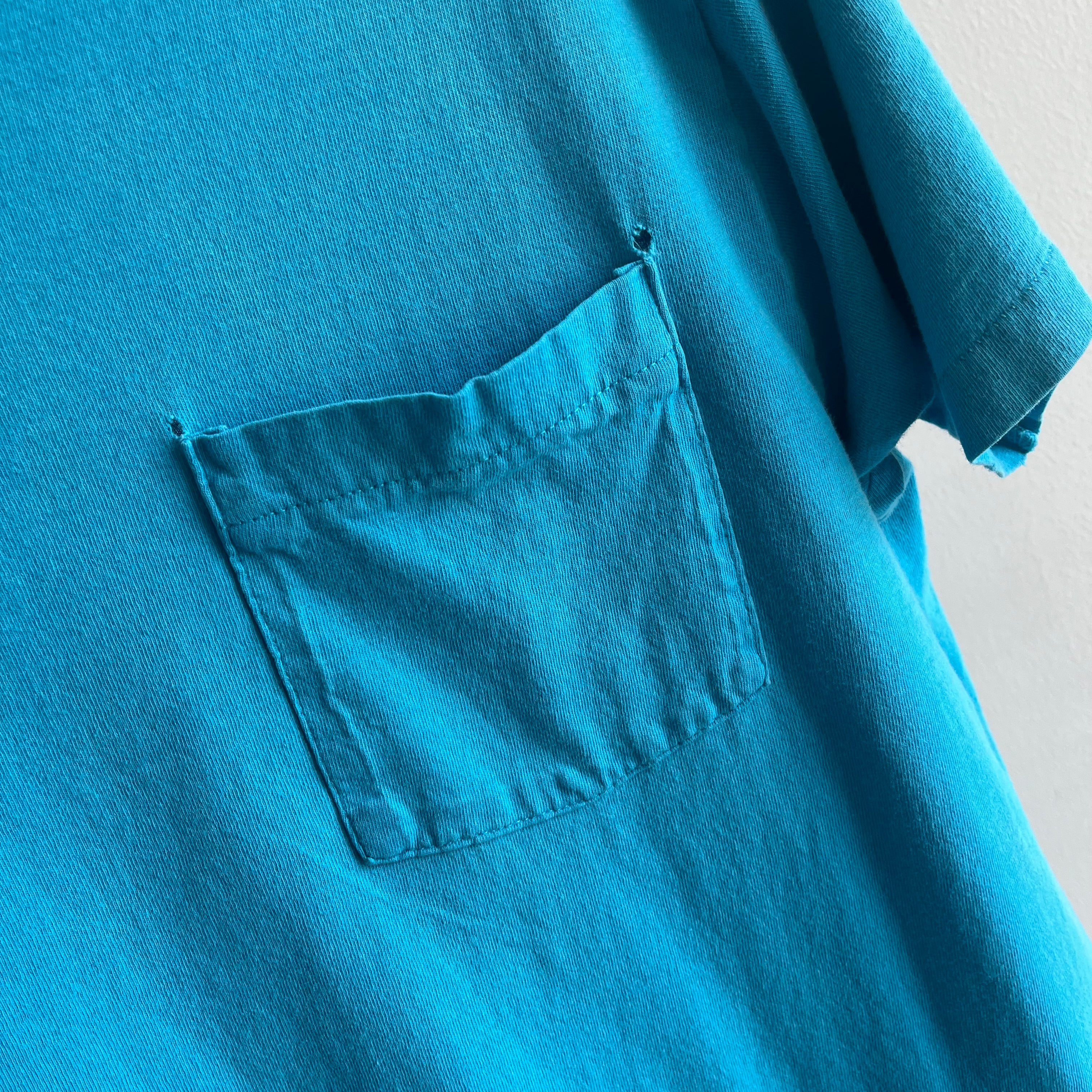 1980s Perfectly Worn and Beat Up Selvedge Pocket T-shirt in Turquoise