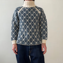 1950s Hand Knit Turtle Neck Sweater - !!!