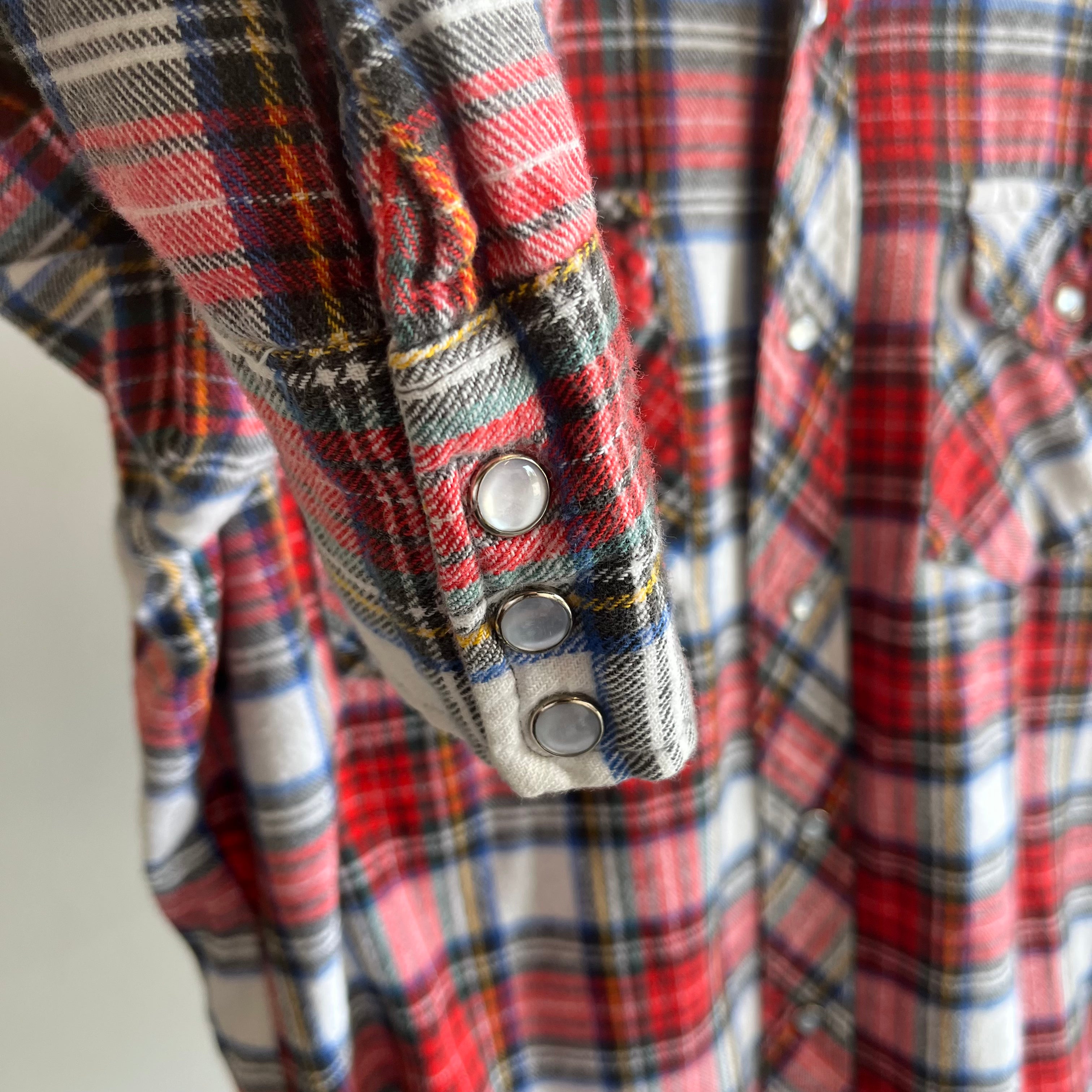 1980s Lariat Brand Cotton Flannel Cowboy Shirt - Smaller SIze