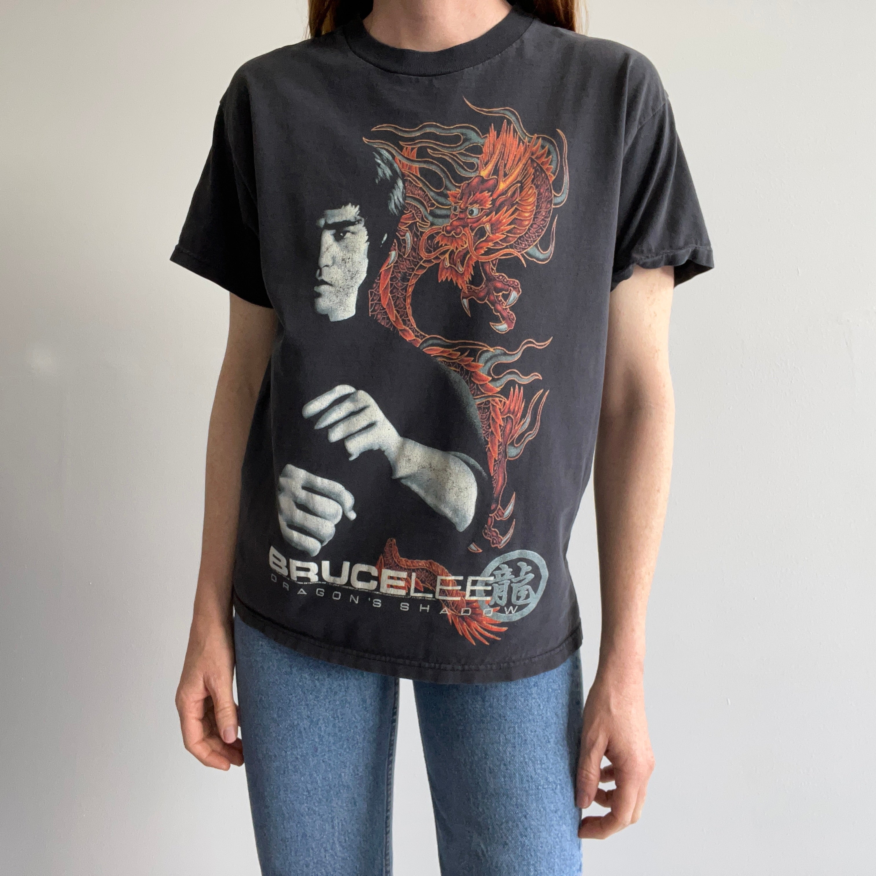 2000 Bruce Lee Dragon Shadows Smaller T-Shirt (Great Gift)