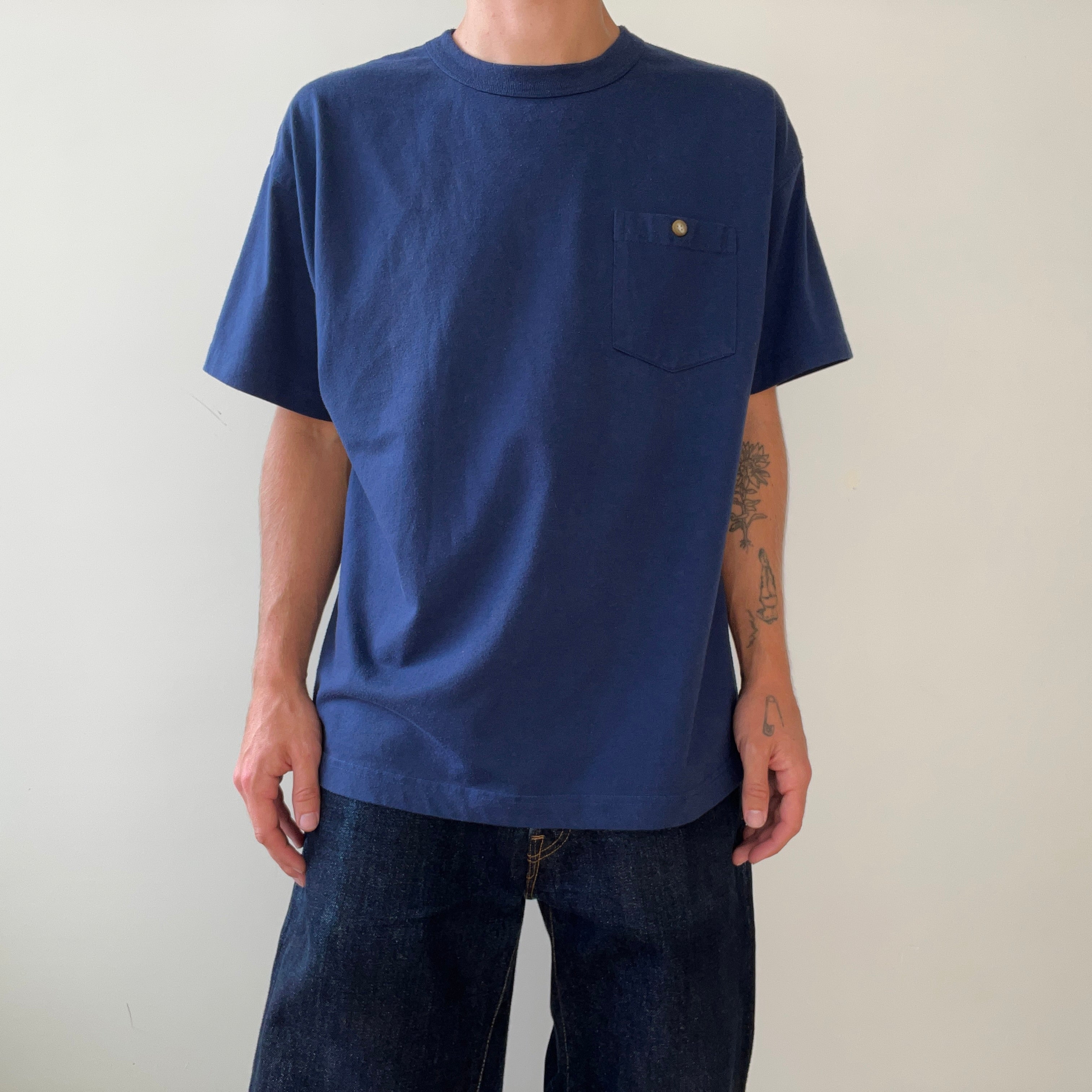 1980s Blank Navy Blue Pocket T Shirt - with a single perfect button