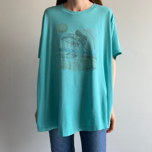 1990s Shark Playing Volleyball Thin Larger Sized T-Shirt