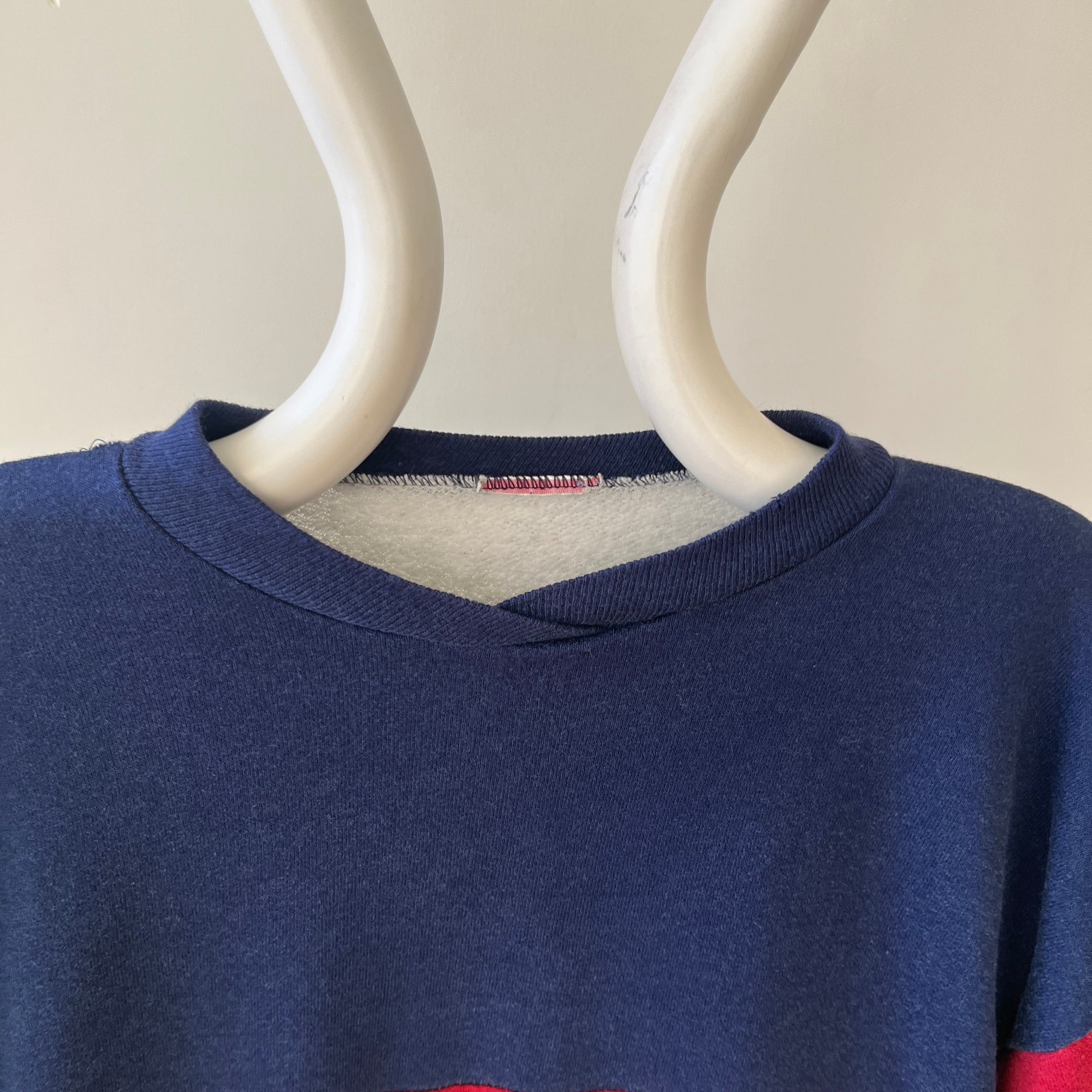 00s Heavy Weight Blank Black Sweatshirt par FOTL - Structuré