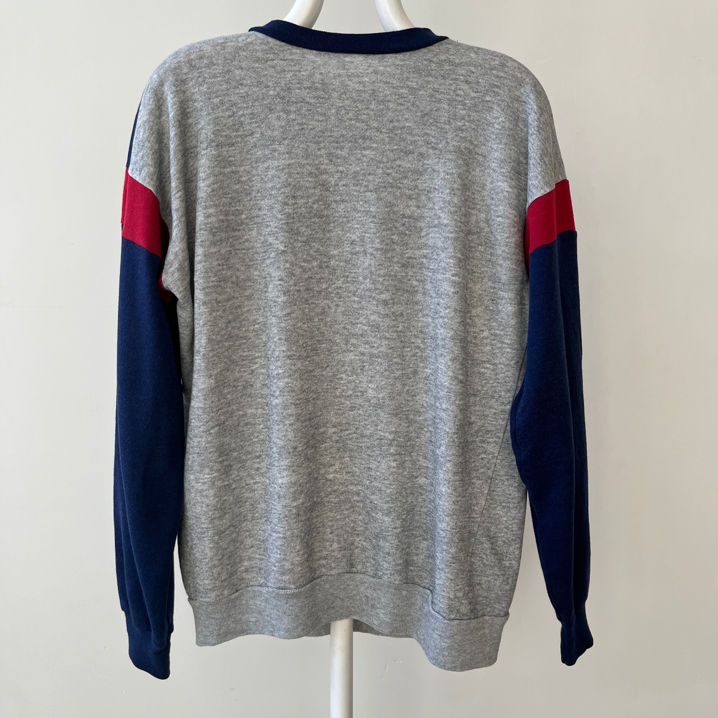 00s Heavy Weight Blank Black Sweatshirt par FOTL - Structuré