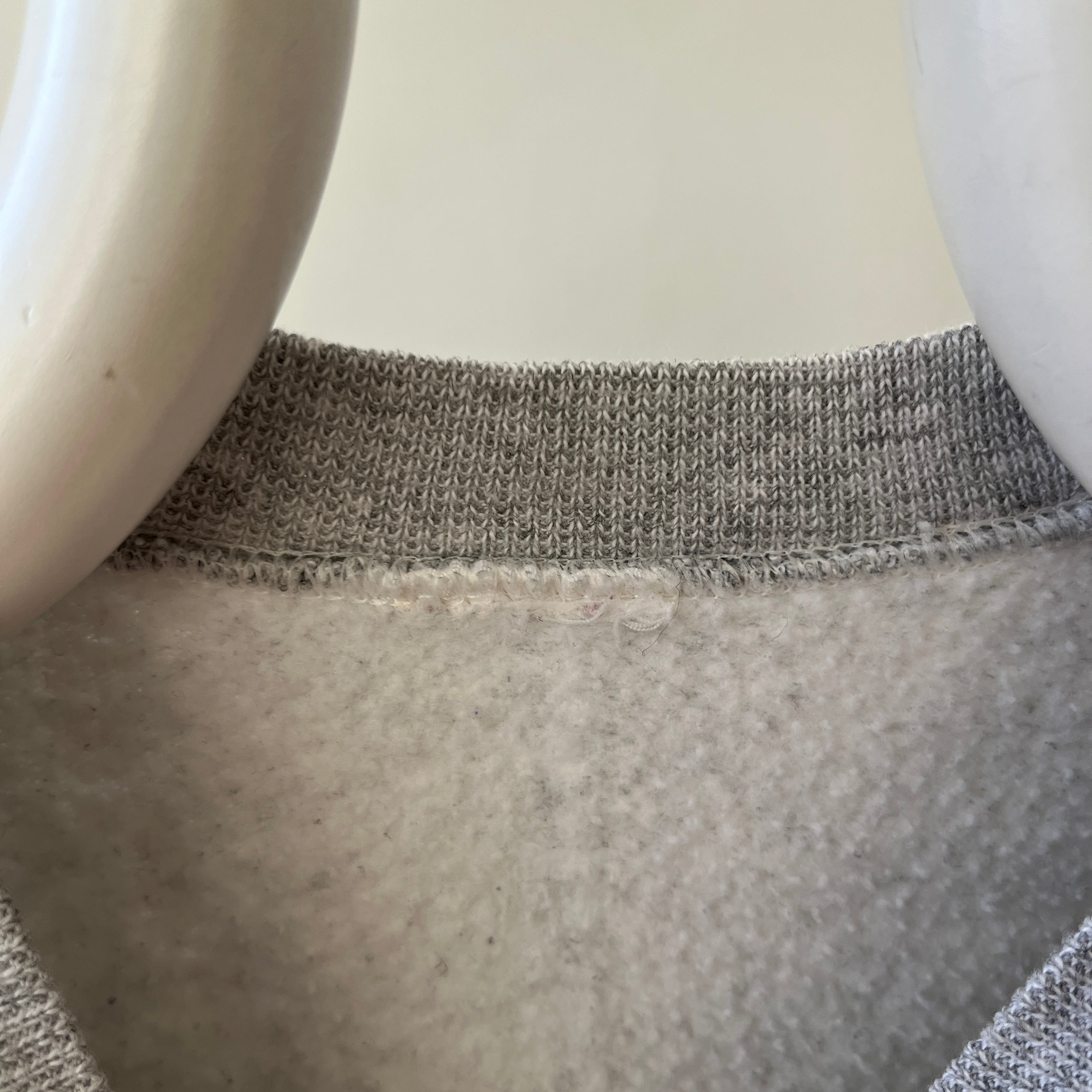 00s Heavy Weight Blank Black Sweatshirt par FOTL - Structuré