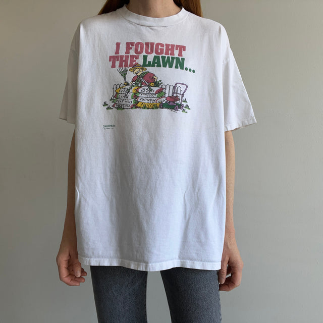 1990s I Fought The Lawn and The Lawn One - Shoebox Cartoon T-Shirt