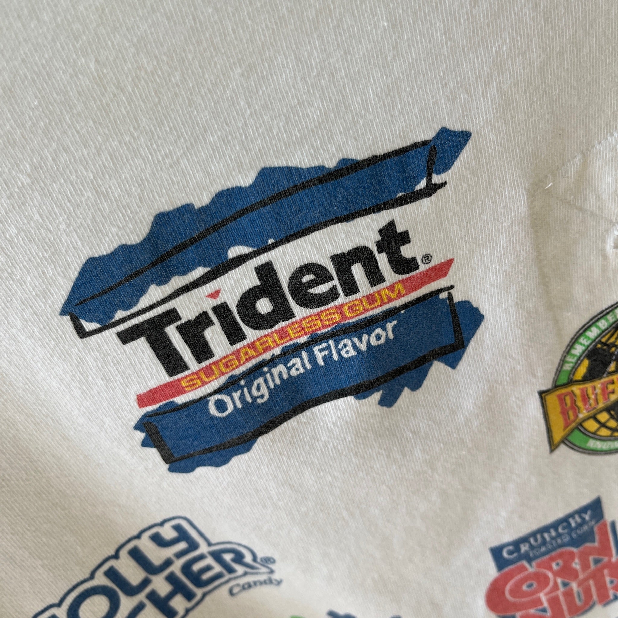 1990s MTV Beach TV with Great 90s Content on the Backside and Mending