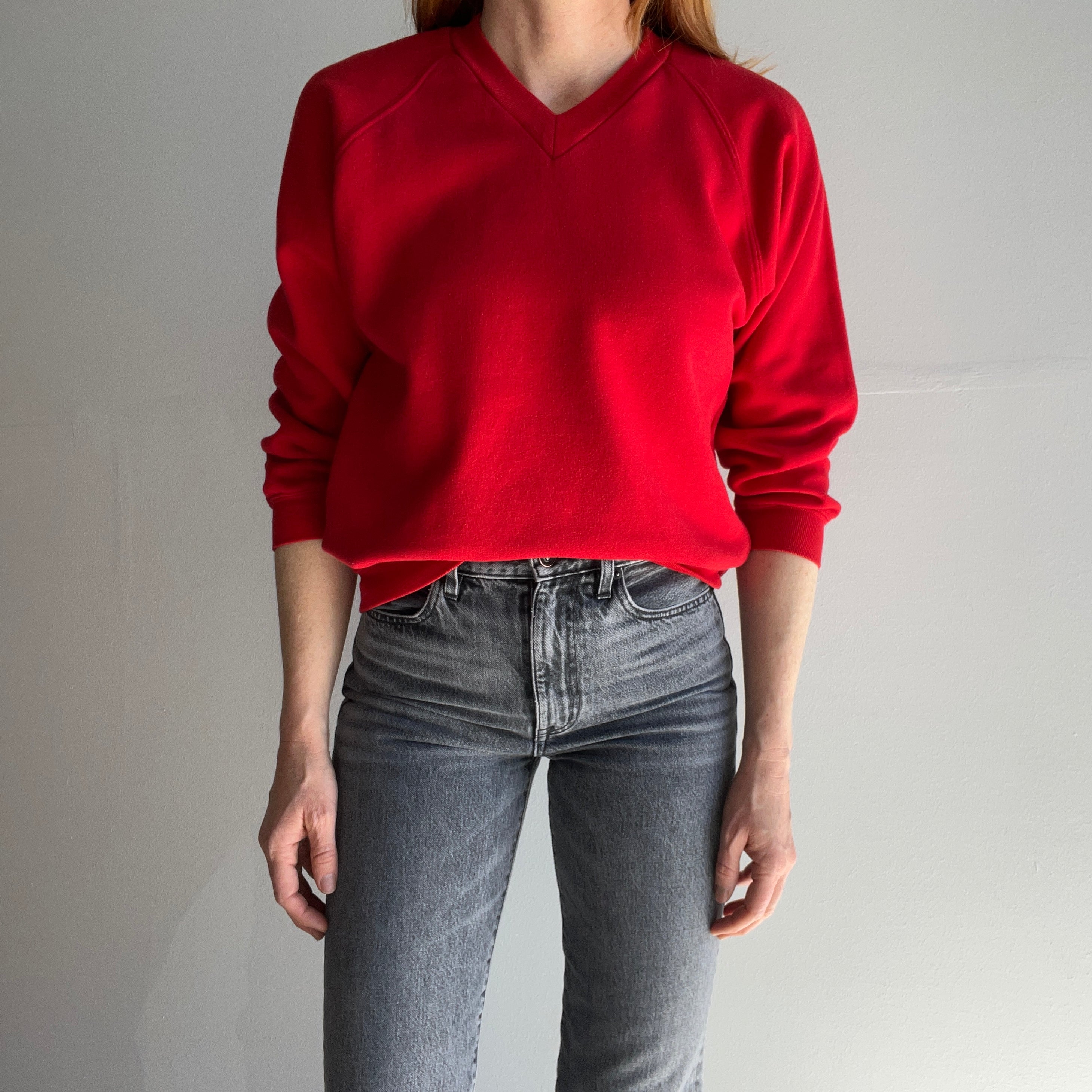 1980/90s Blank Red Red V-Neck Sweatshirt