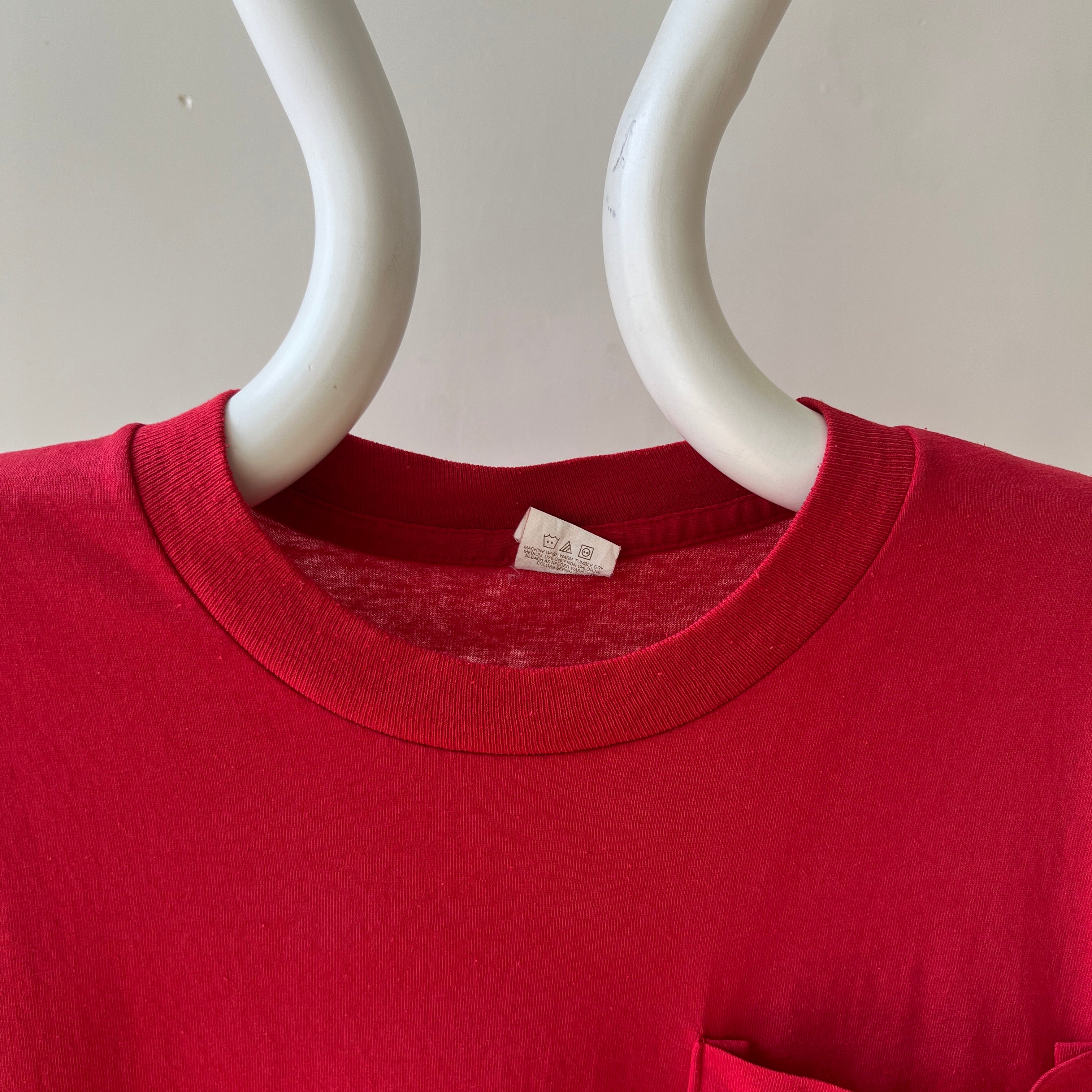 T-shirt teinté de peinture noire vierge des années 00