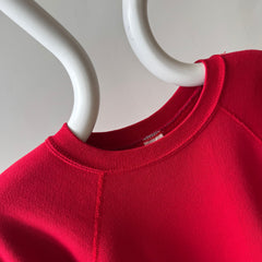 1980s Discus Perfectly Red Slightly Structured Raglan Sweatshirt - WOW