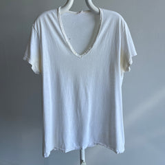 1980s Age Stained and Thin Rolled Neck Hanes 