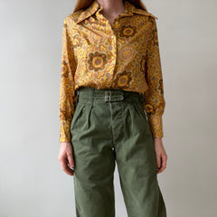 1970s Made in California Beautiful Silk Women's Paisley Blouse - THE CUFFS and COLLAR