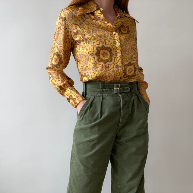 1970s Made in California Beautiful Silk Women's Paisley Blouse - THE CUFFS and COLLAR