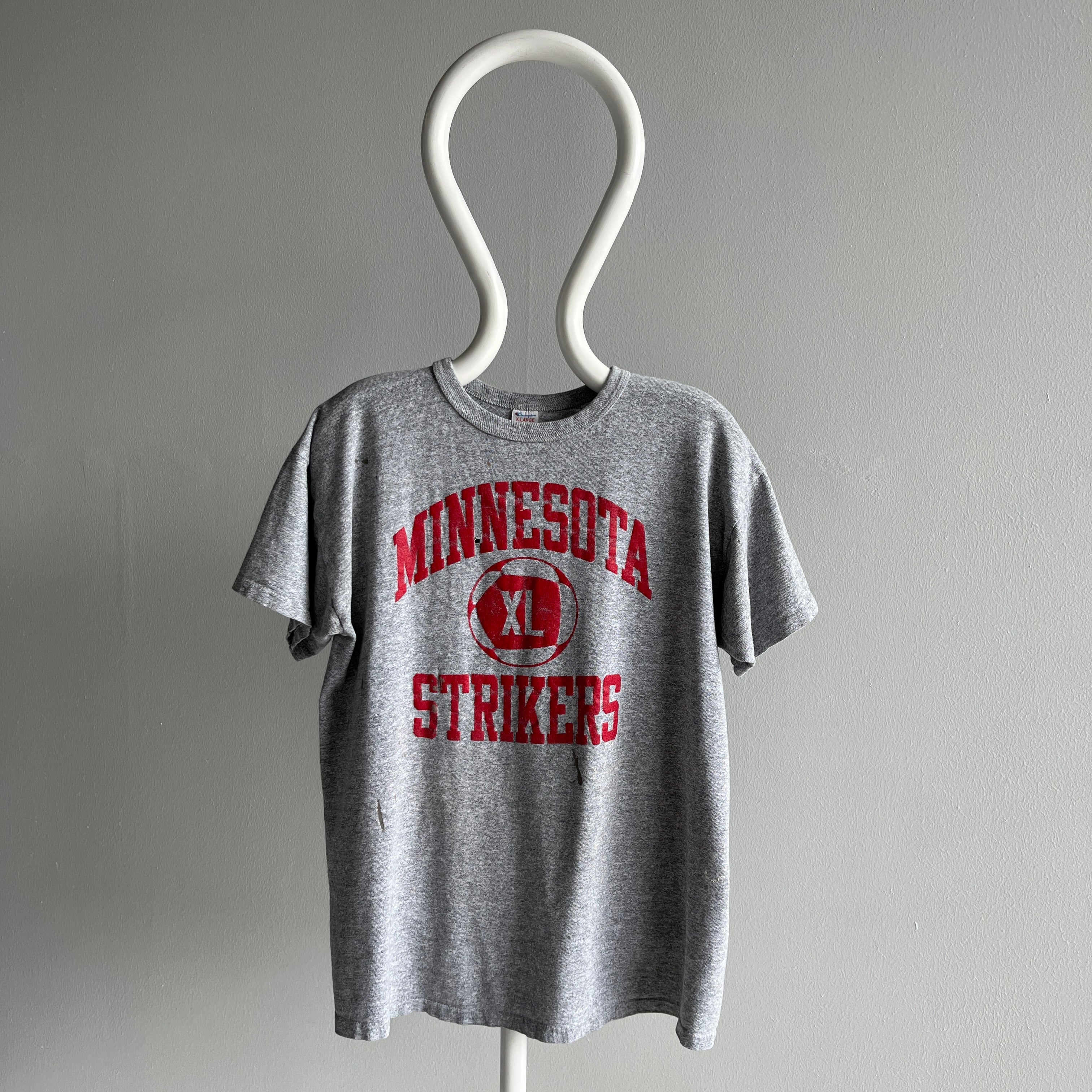 1980s Champion Brand Minnesota Strikers Soccer Paint Stained T-Shirt