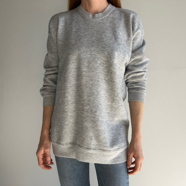 1980s USA Gray Slouchy Wonderful Sweatshirt (Very Bassett Walker)