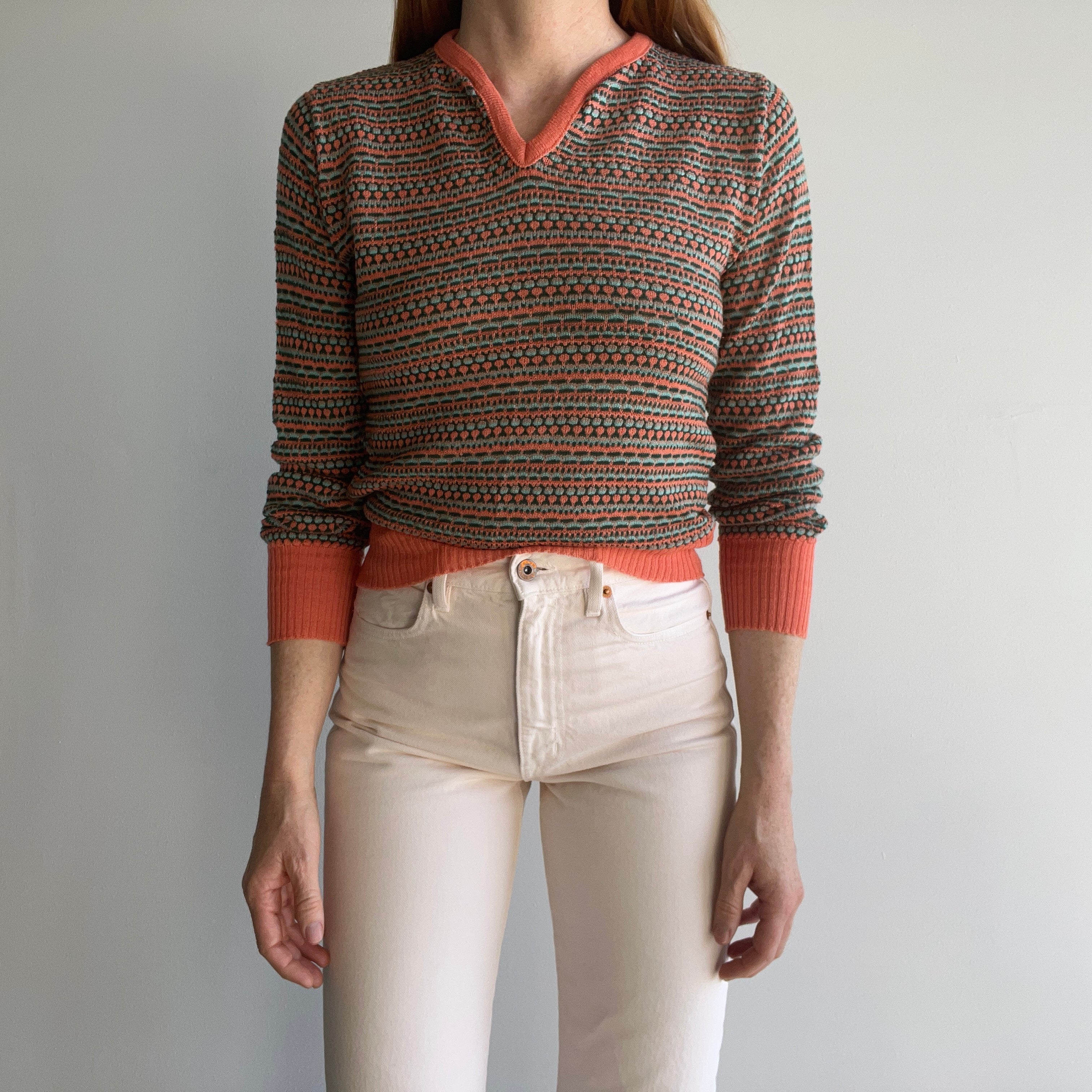 1960s Sweet Little Sweater