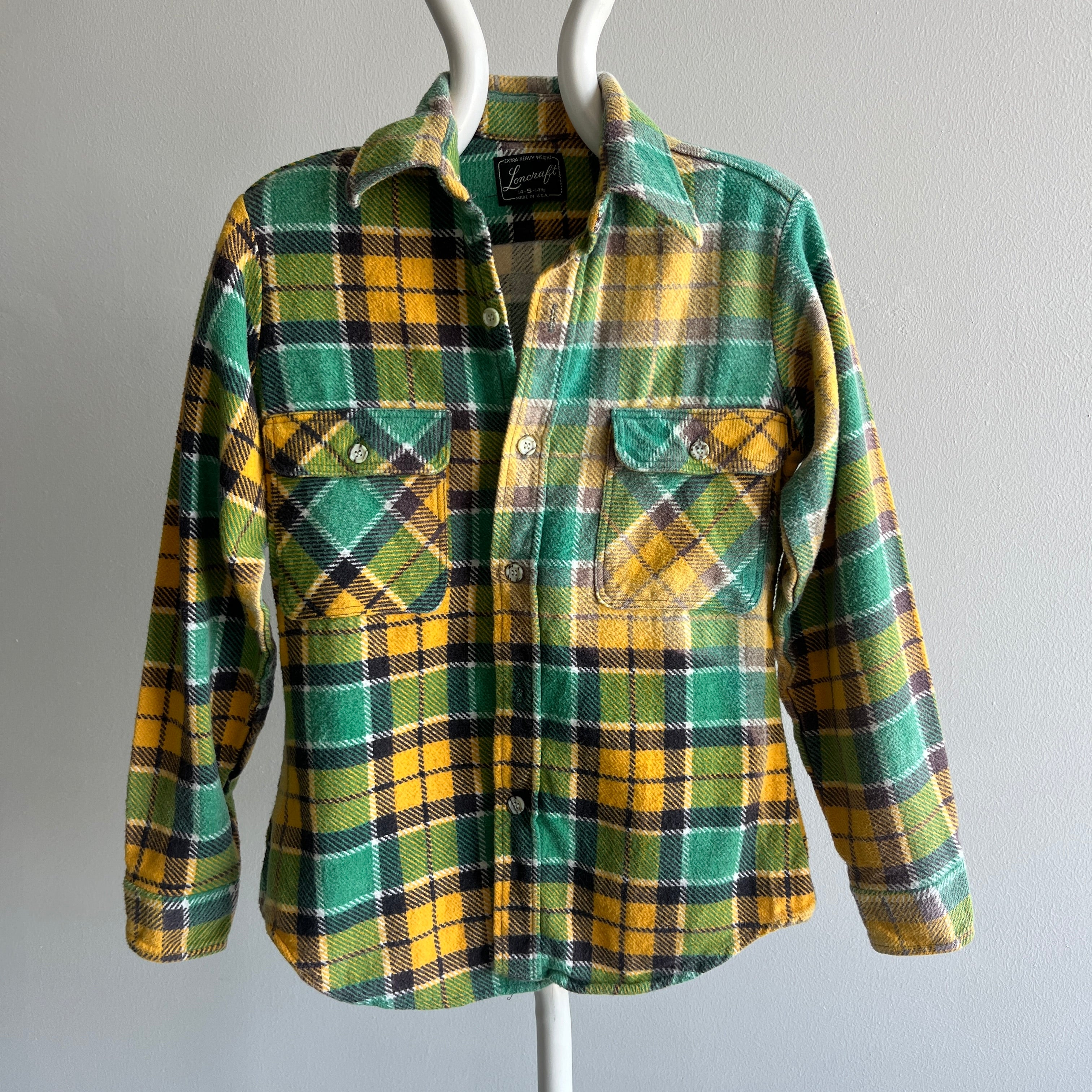 1970s Cool Sun Faded Shoulder Green and Yellow Cotton Flannel (Smaller Size)