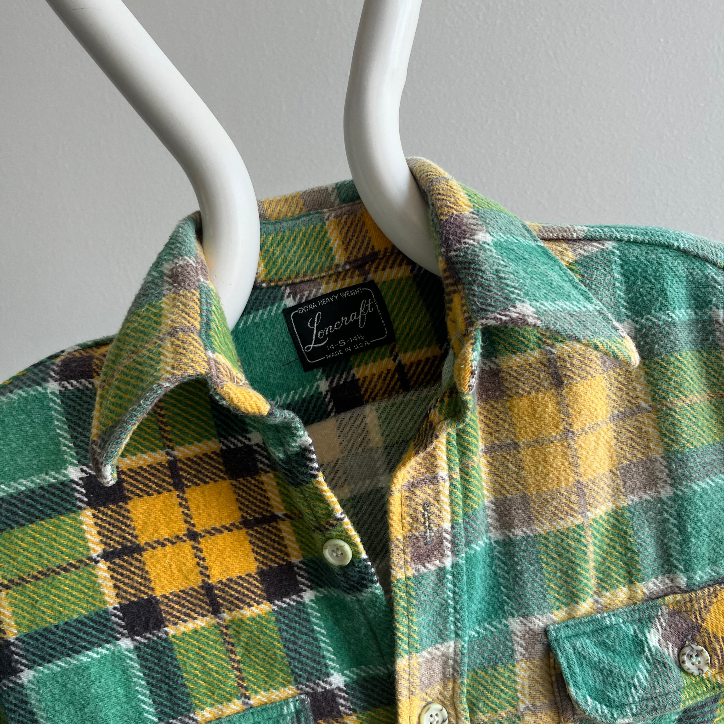 1970s Cool Sun Faded Shoulder Green and Yellow Cotton Flannel (Smaller Size)