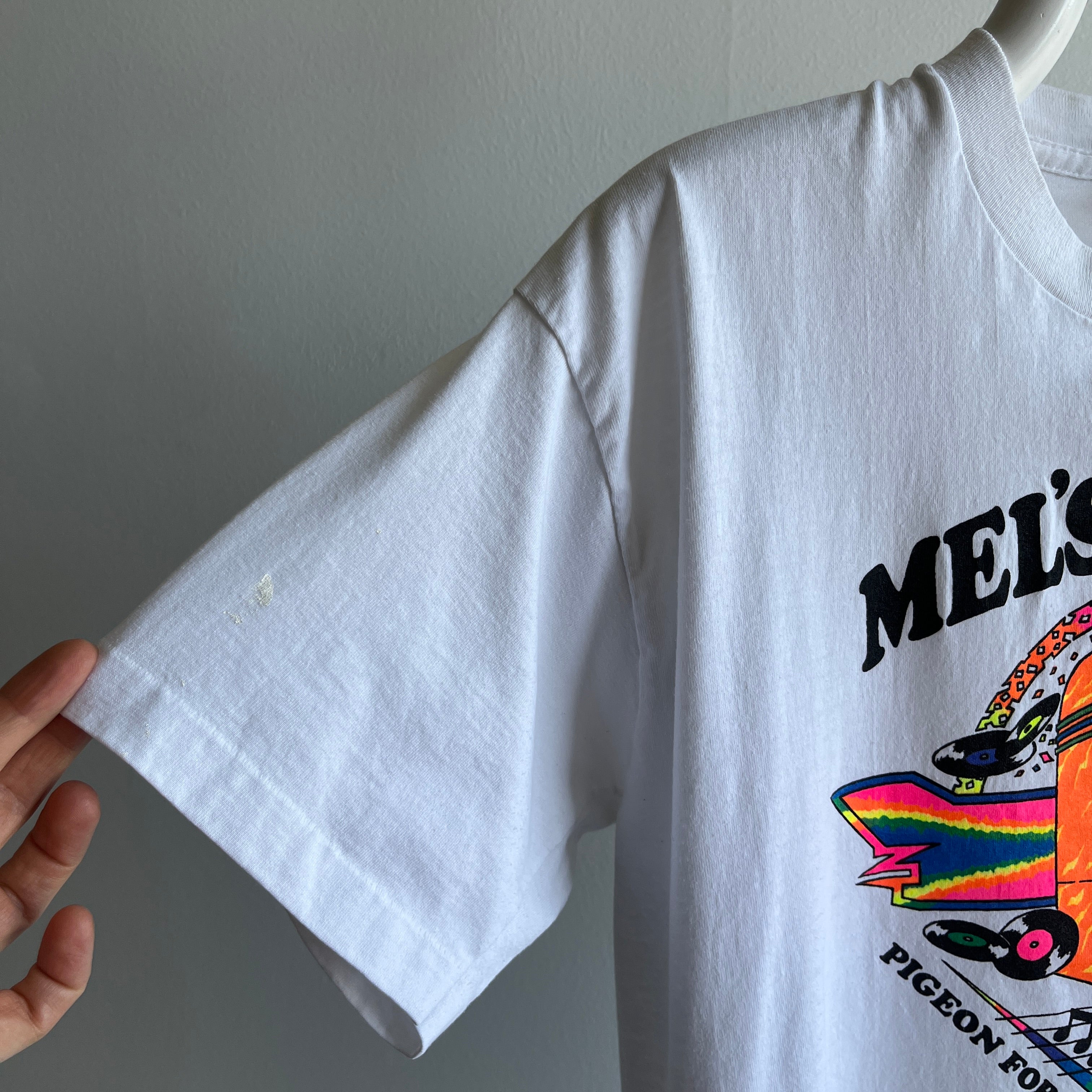 1980s Mel's Diner - Pigeon Forge, Tennessee - T-Shirt