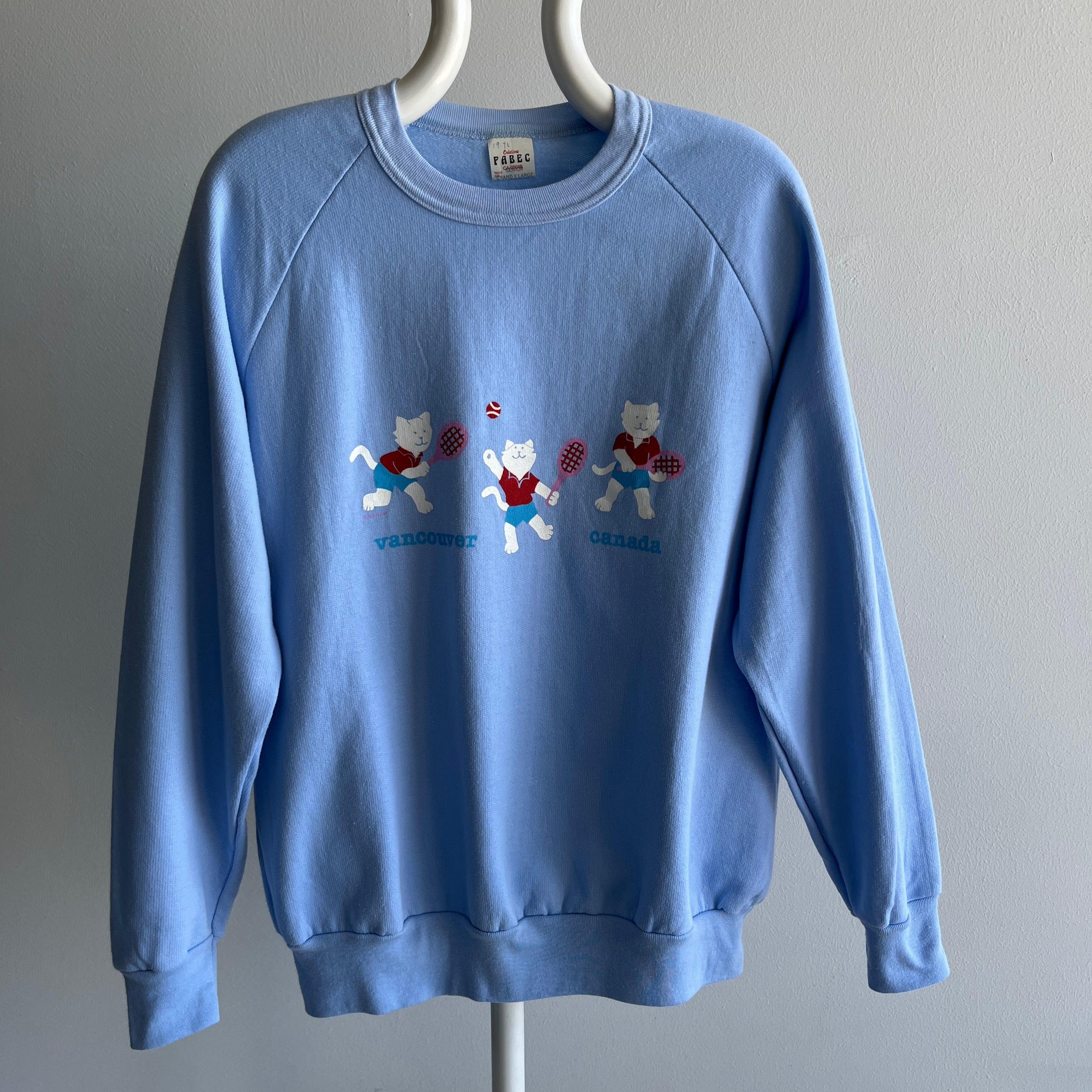 1980s Canada Cats Playing Tennis Barely Worn Sweatshirt