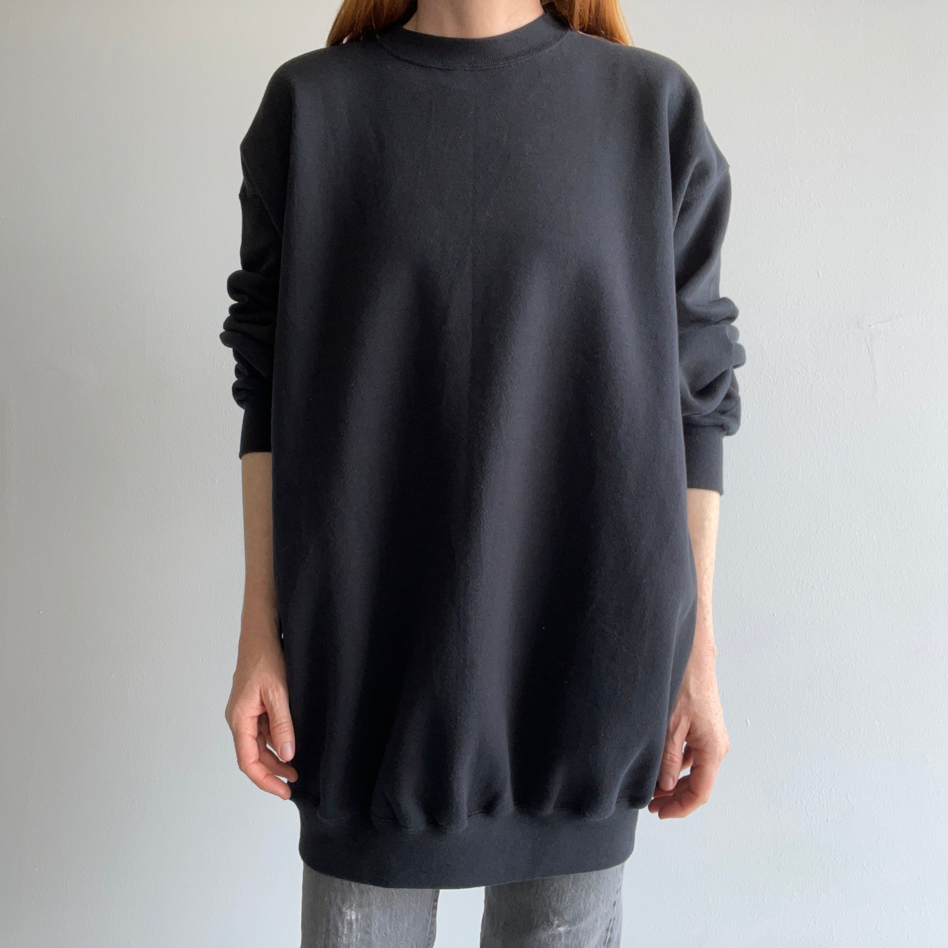 1990s Ultra Fleece Larger Longer Barely Worn Blank Black Sweatshirt by Ultra Fleece