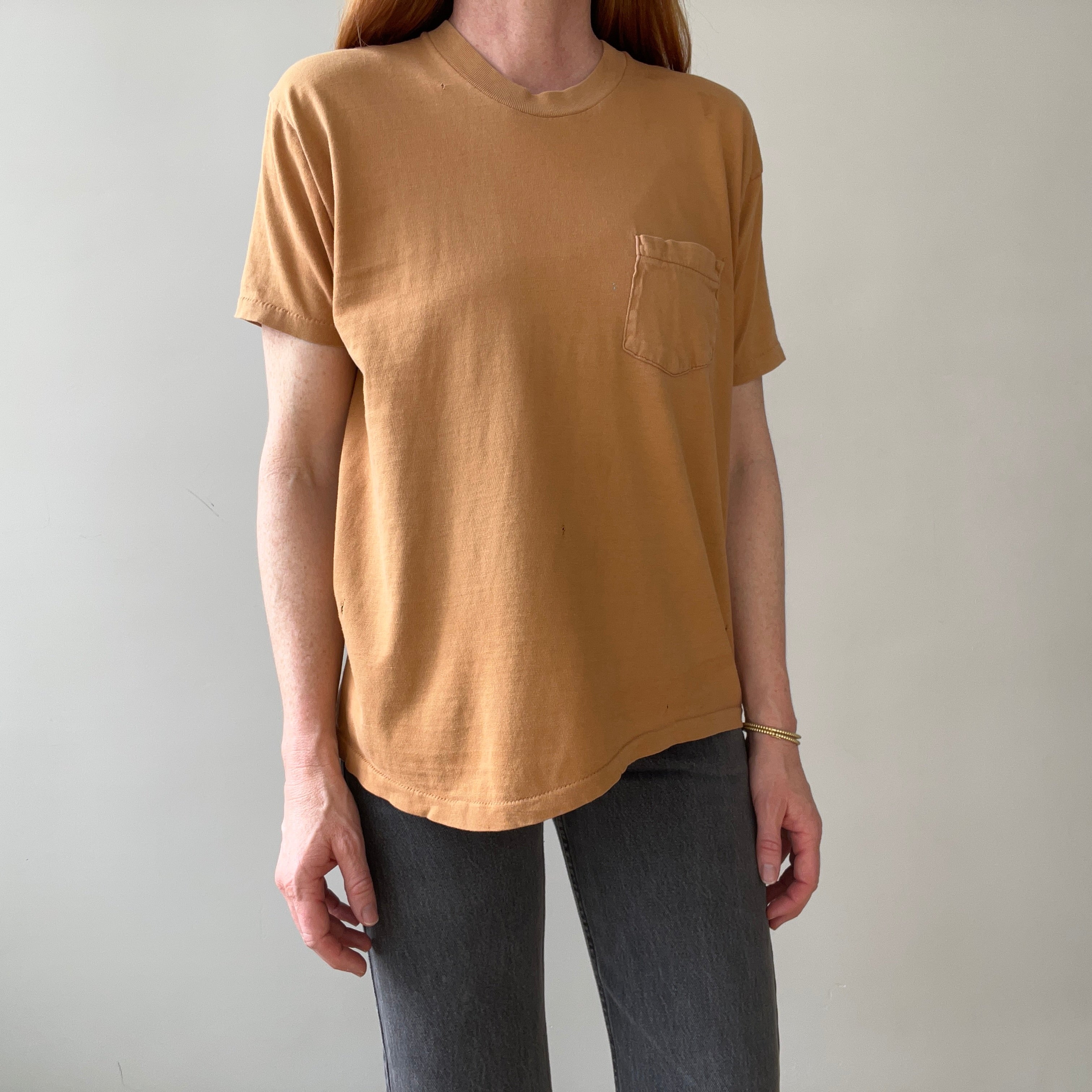 T-shirt teinté de peinture noire vierge des années 00